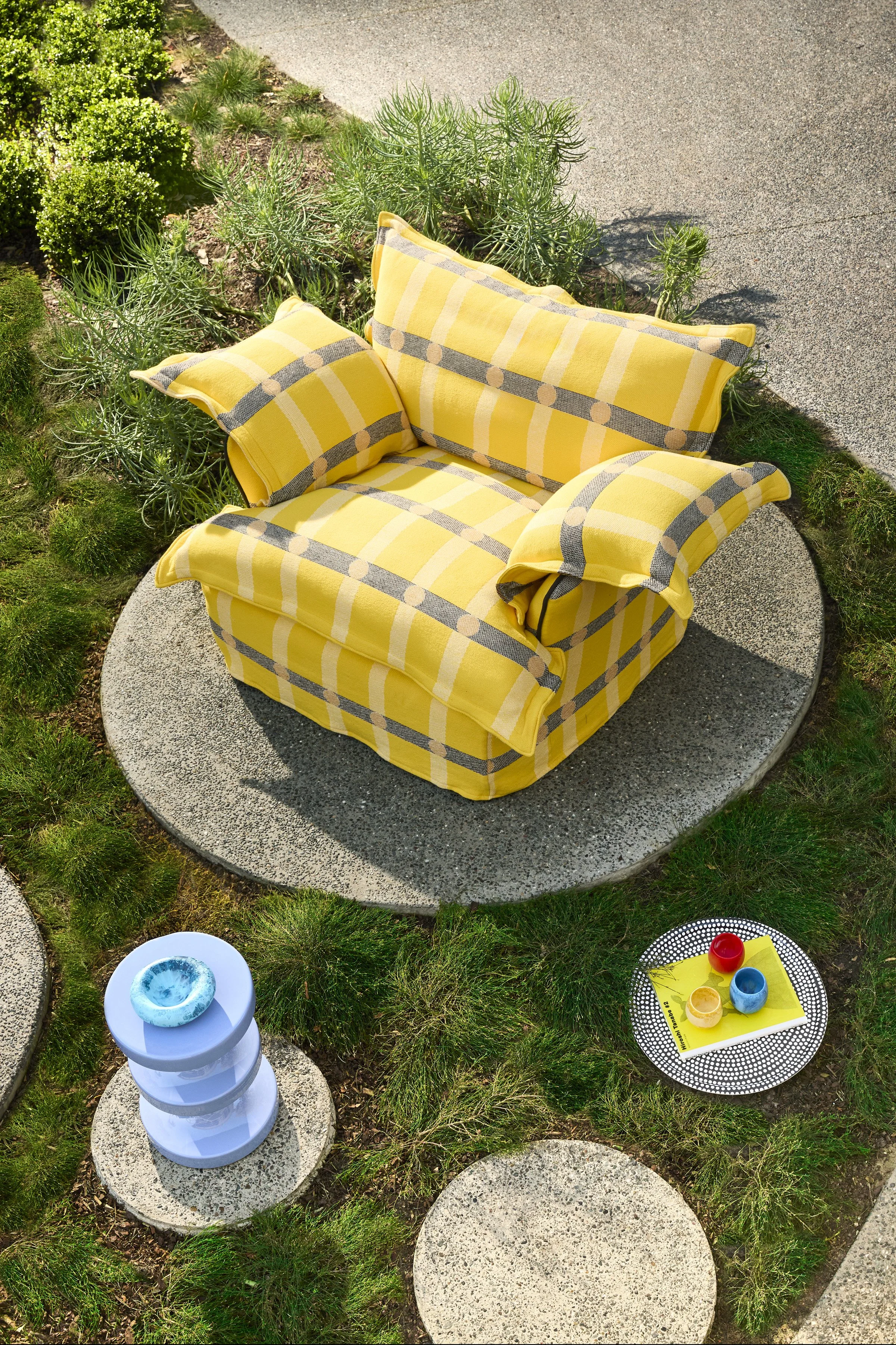 Armchair-ZigZagYellow-862.jpg
