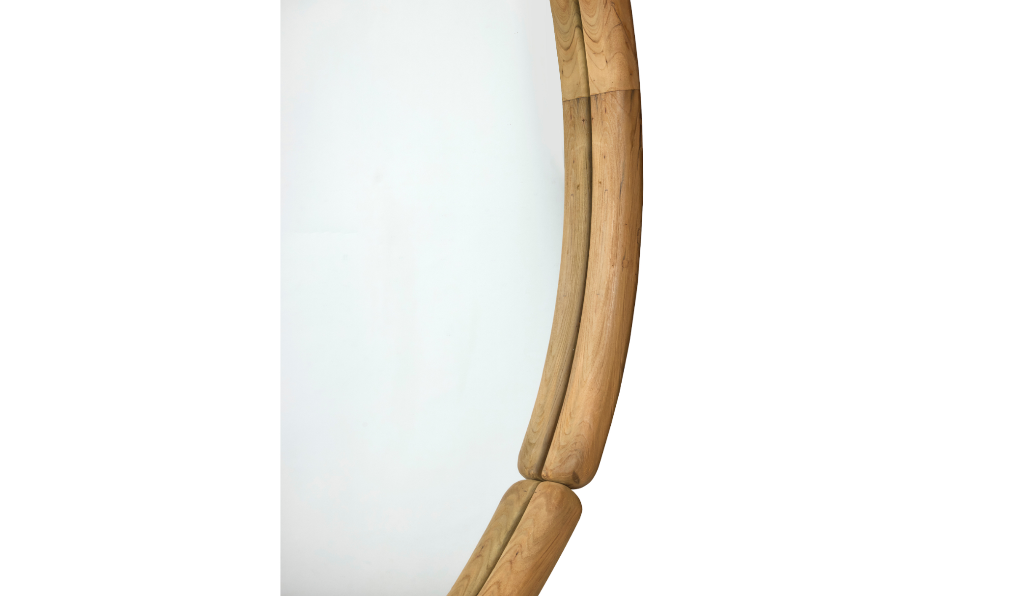 Leeba Mirror (4).png