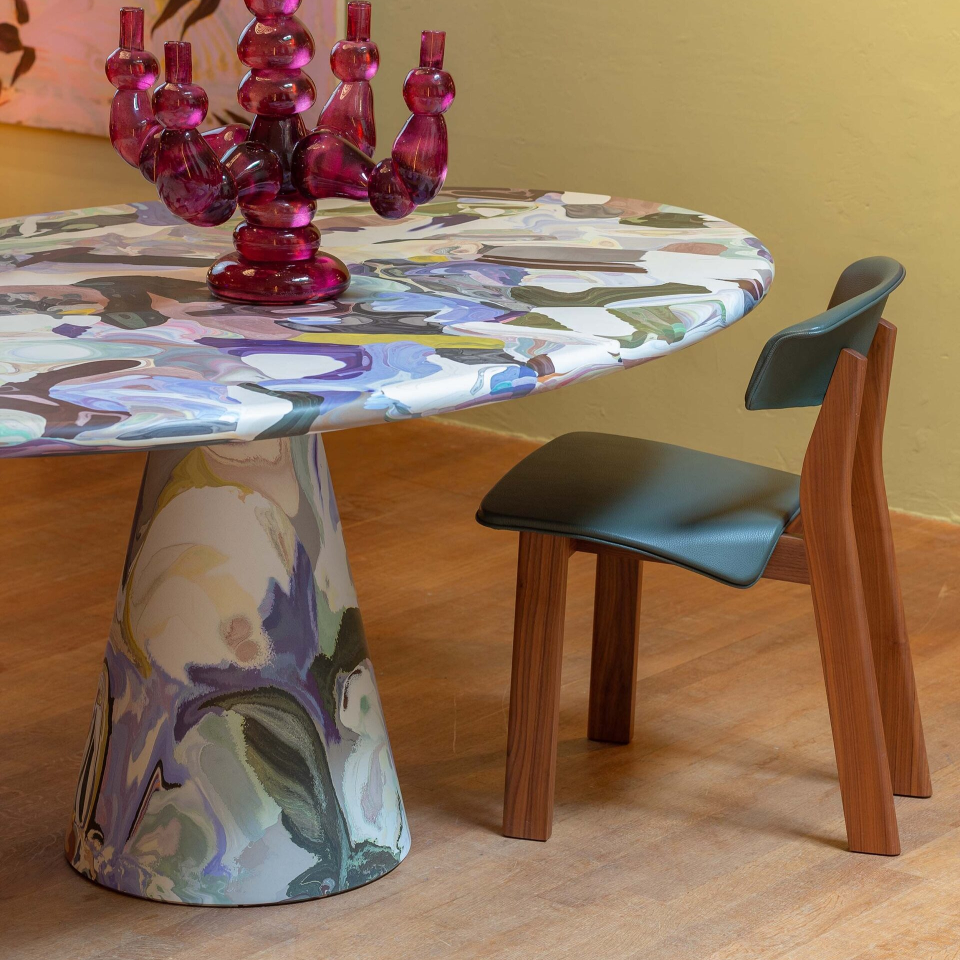 Meltingpot Dining Table (Ellipse 7p) | Kooij