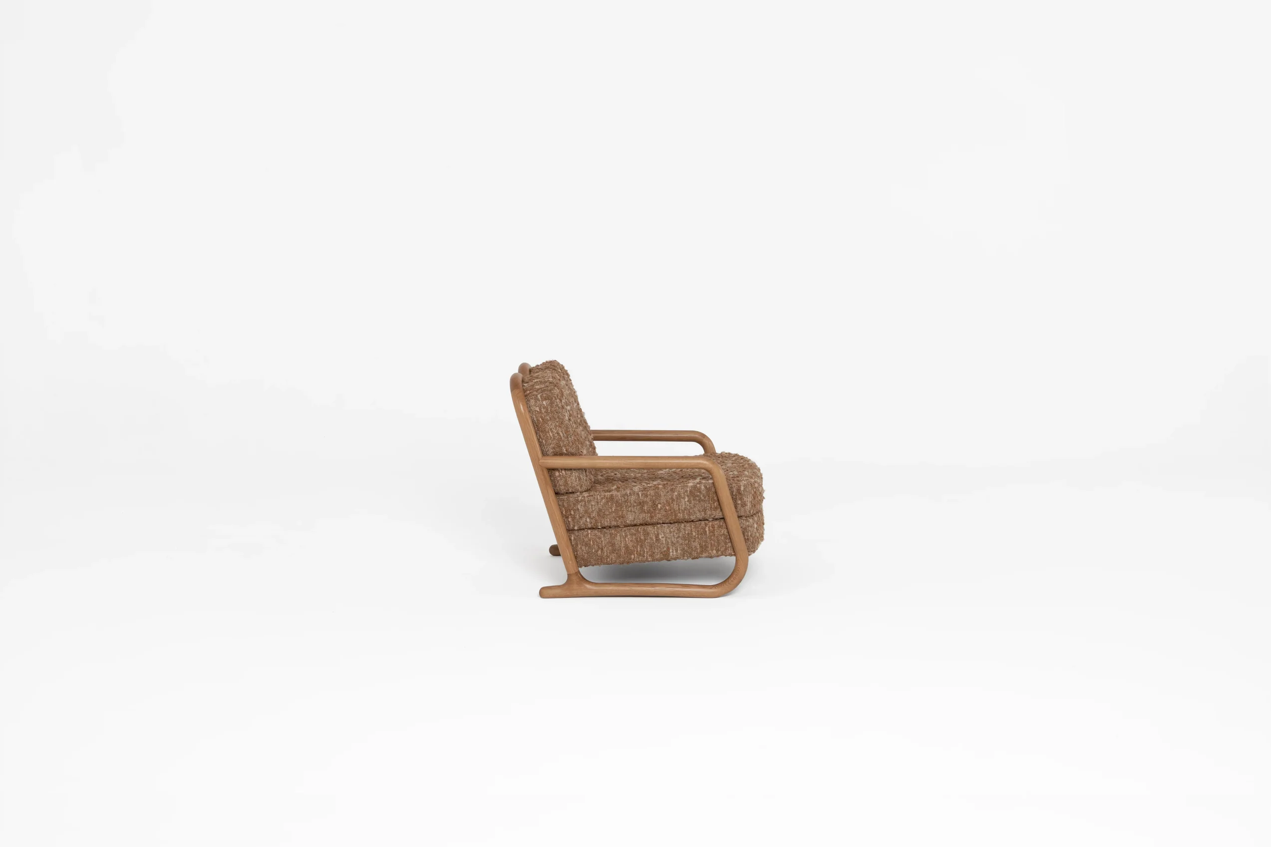 Galileo armchair 2.png