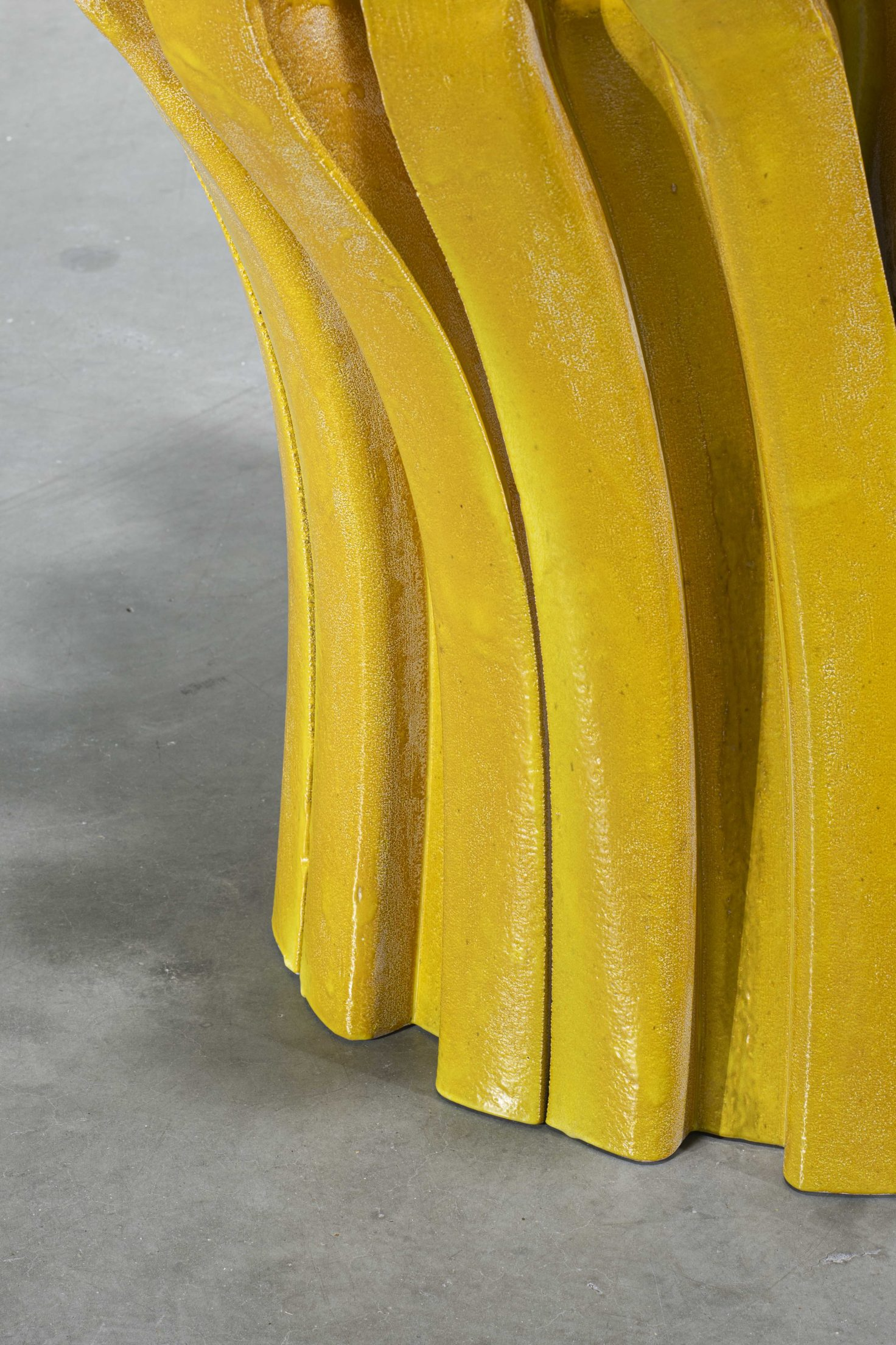 Wonky_Eighty_Citrine_L60-Detail-2.png