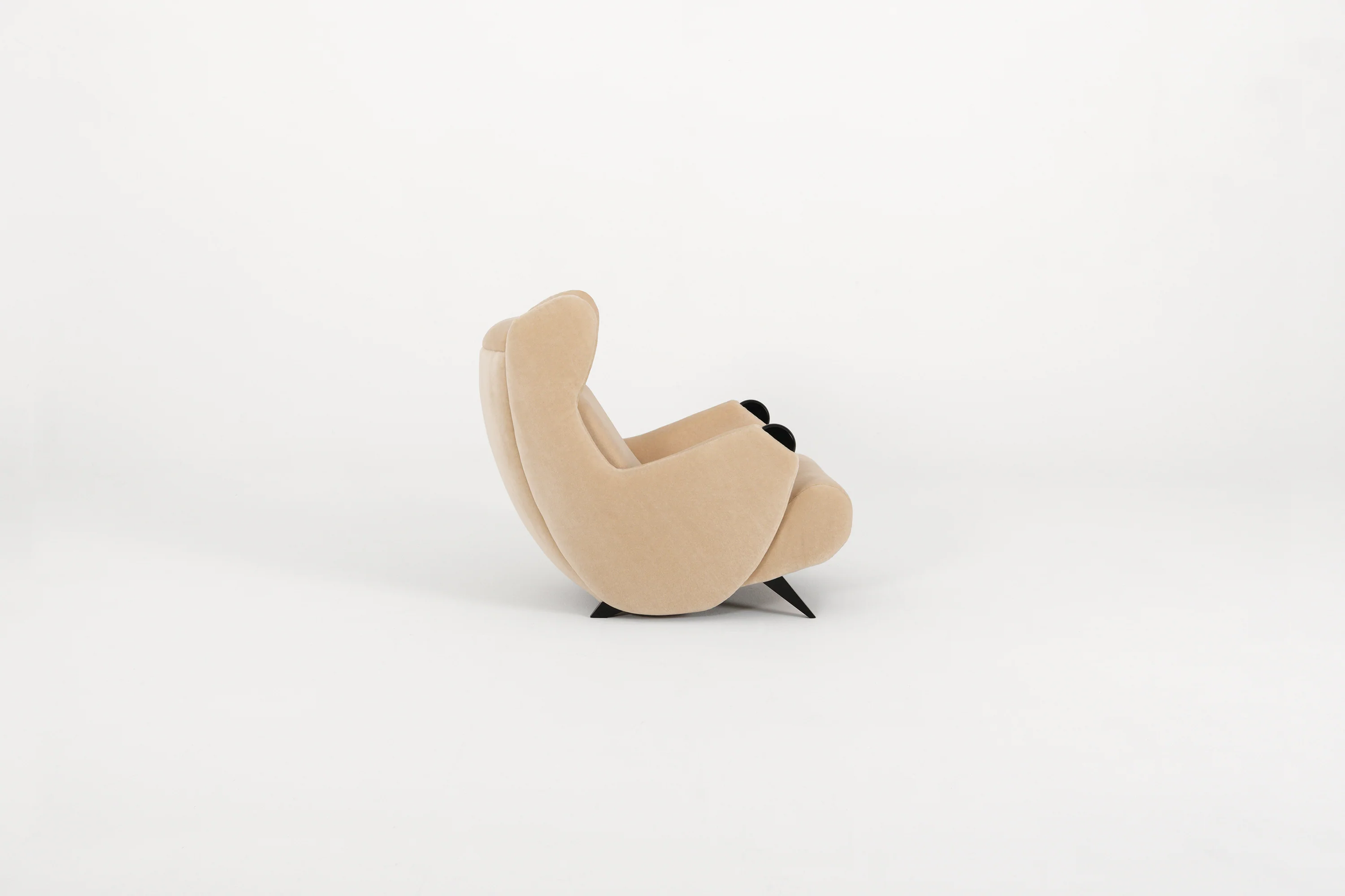 Cadillac Armchair 3.png