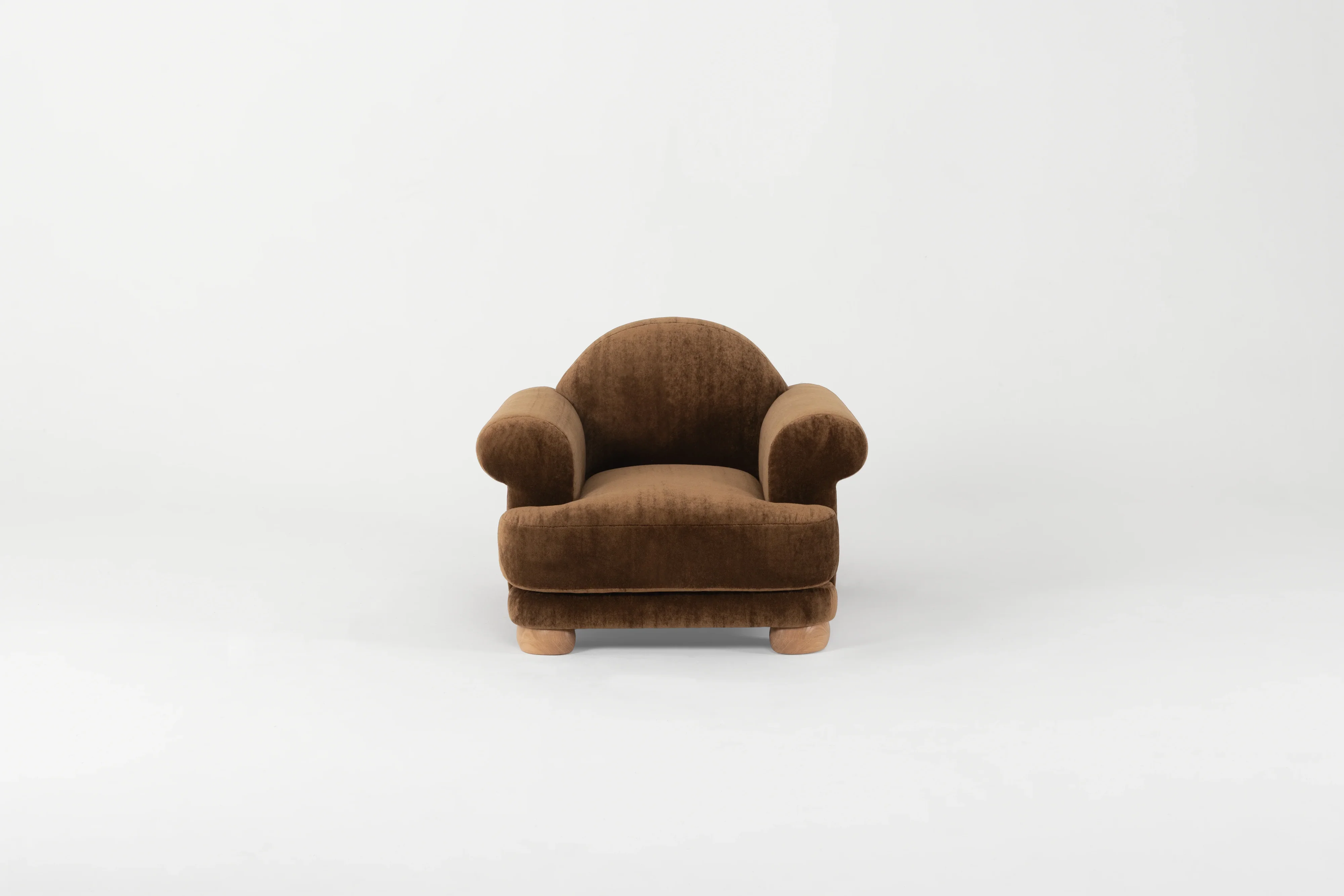 Saint Germain Armchair 2.png