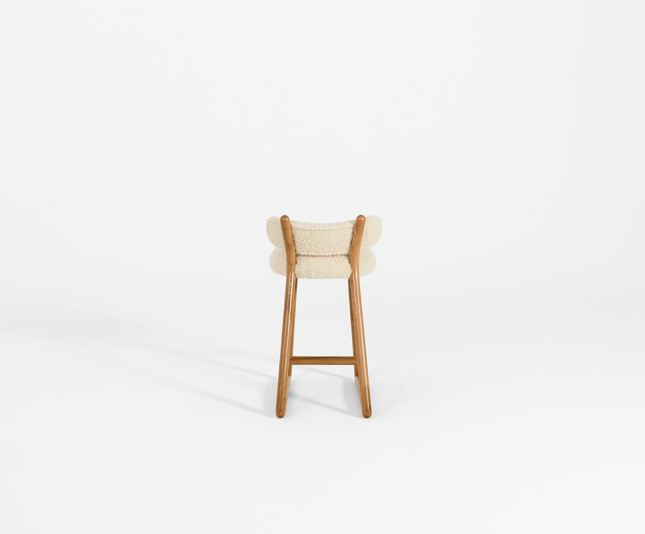 Polus 005 Chair 3.png