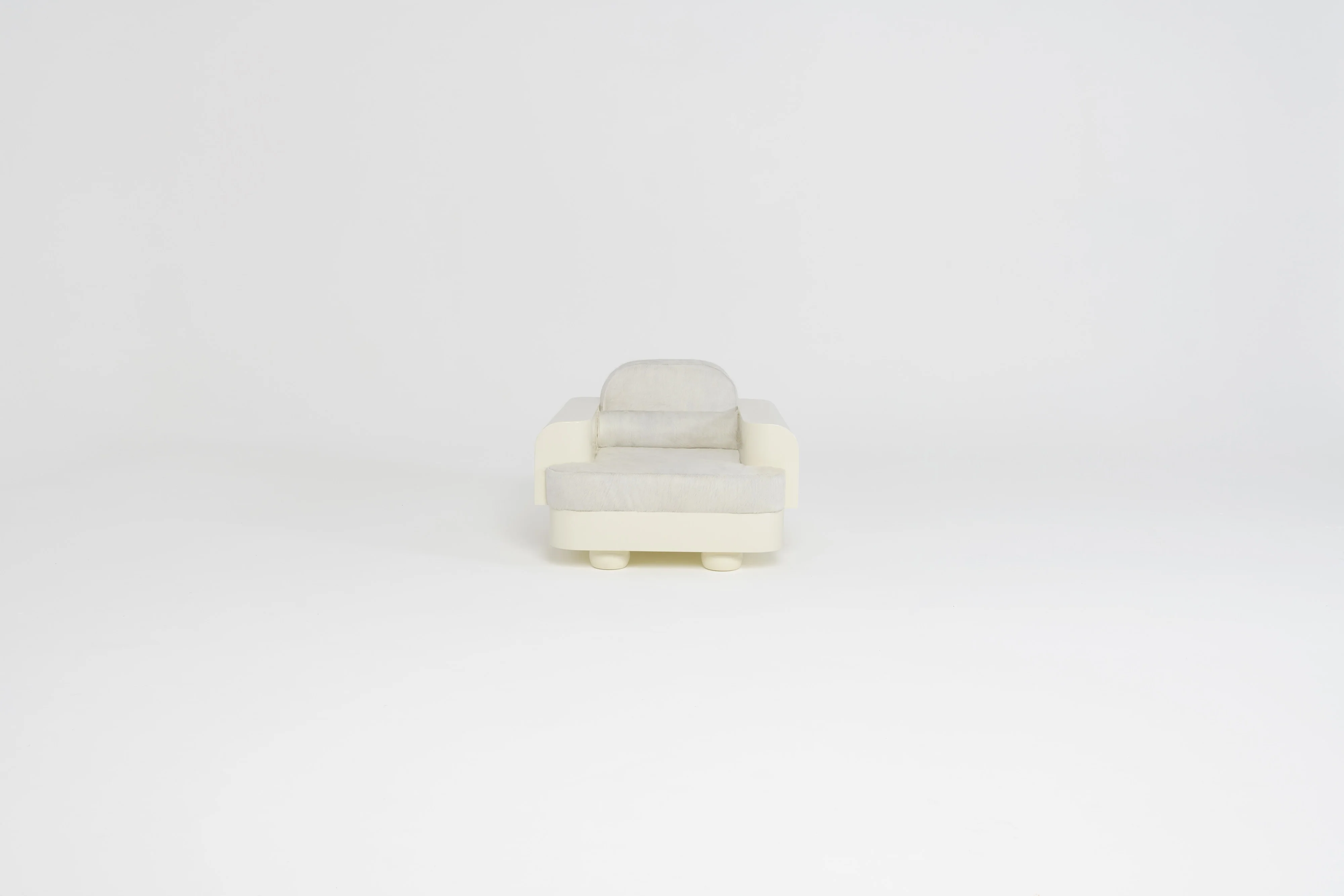 Lacquered Smoking Chair 2.png