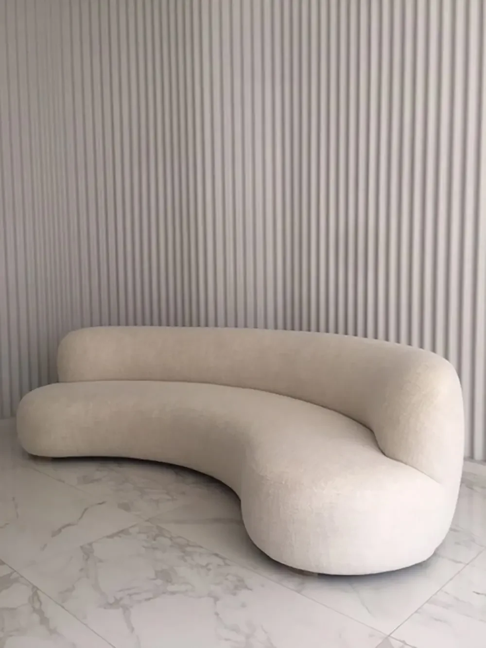 Theinvisiblecollection_PierreAugustinRose_Sofa_Profile.jpg.webp