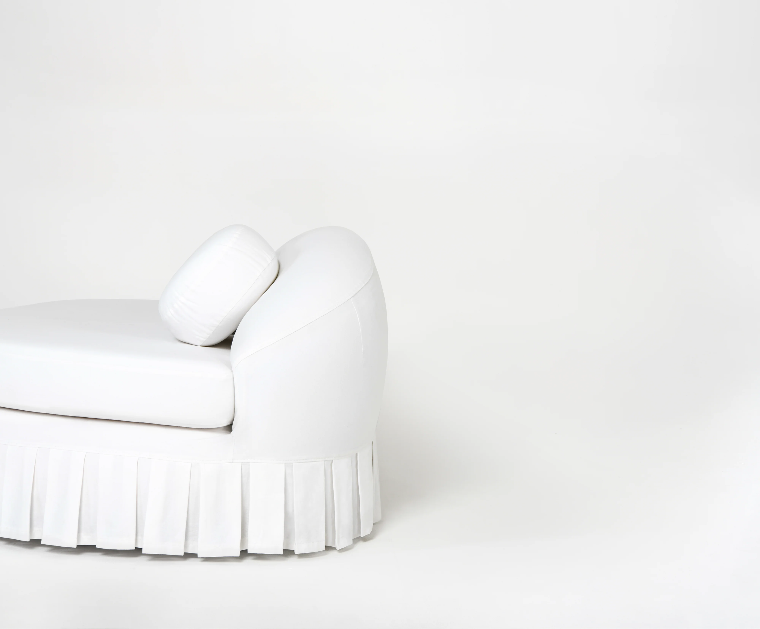 Sofa Palais Royal 320 FrouFrou 5.png