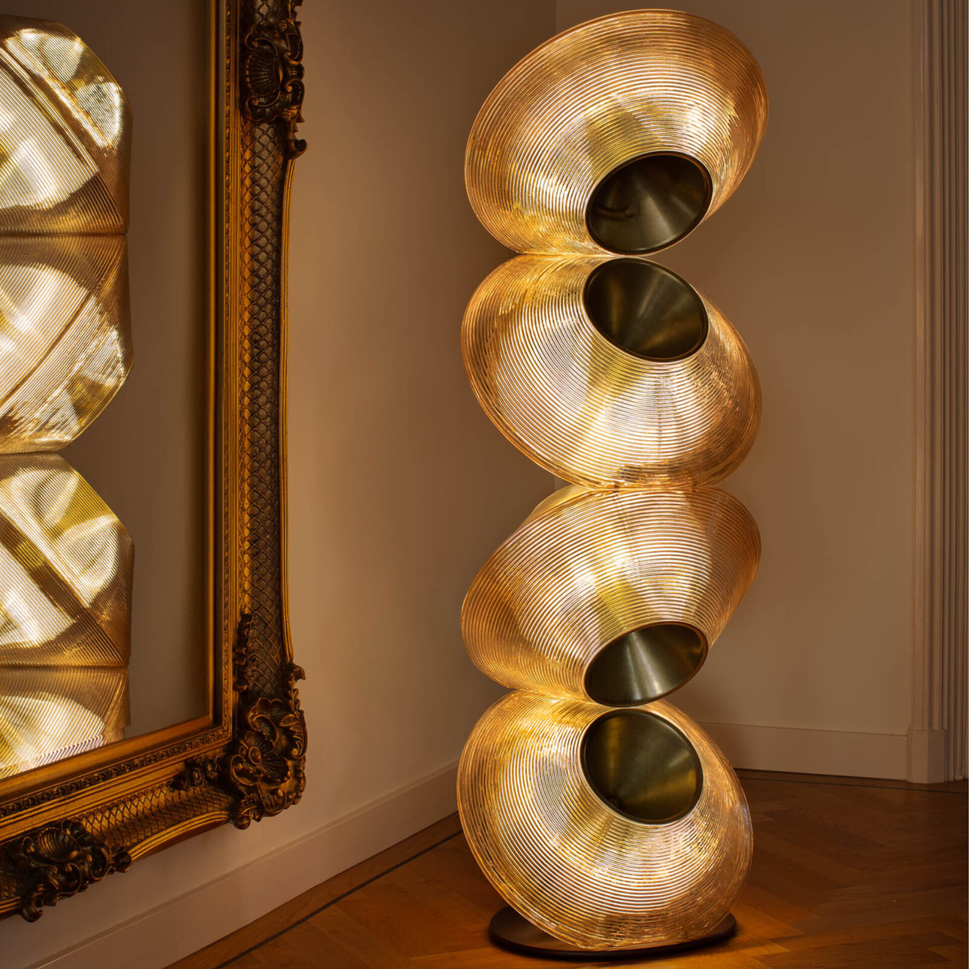 Tol 4 Floor Lamp | Kooij