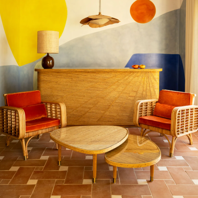 Weekend | India Mahdavi