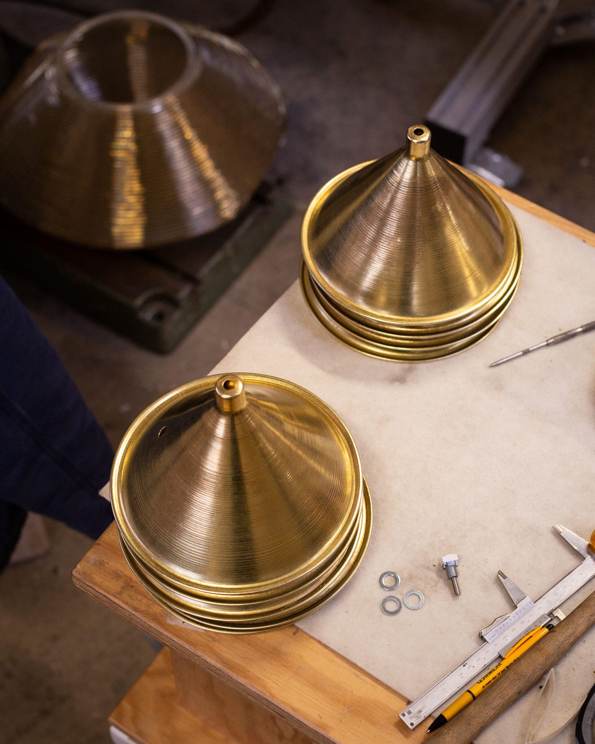 Kooij-tol-light-assembling-1.png (Copy)