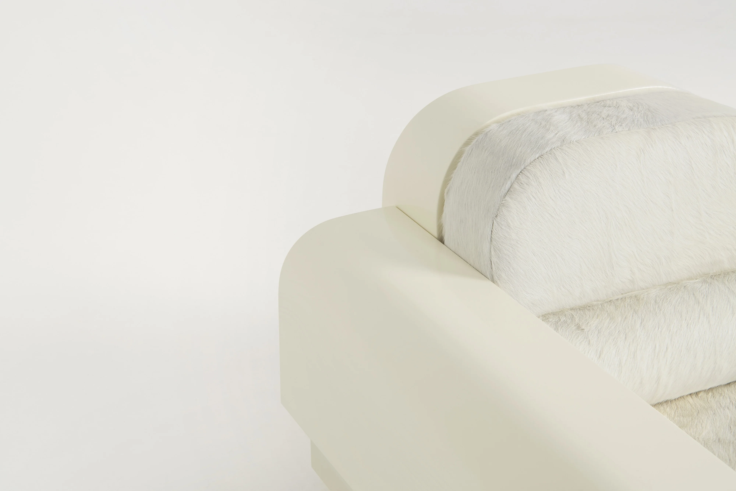 Lacquered Smoking Chair 5.png