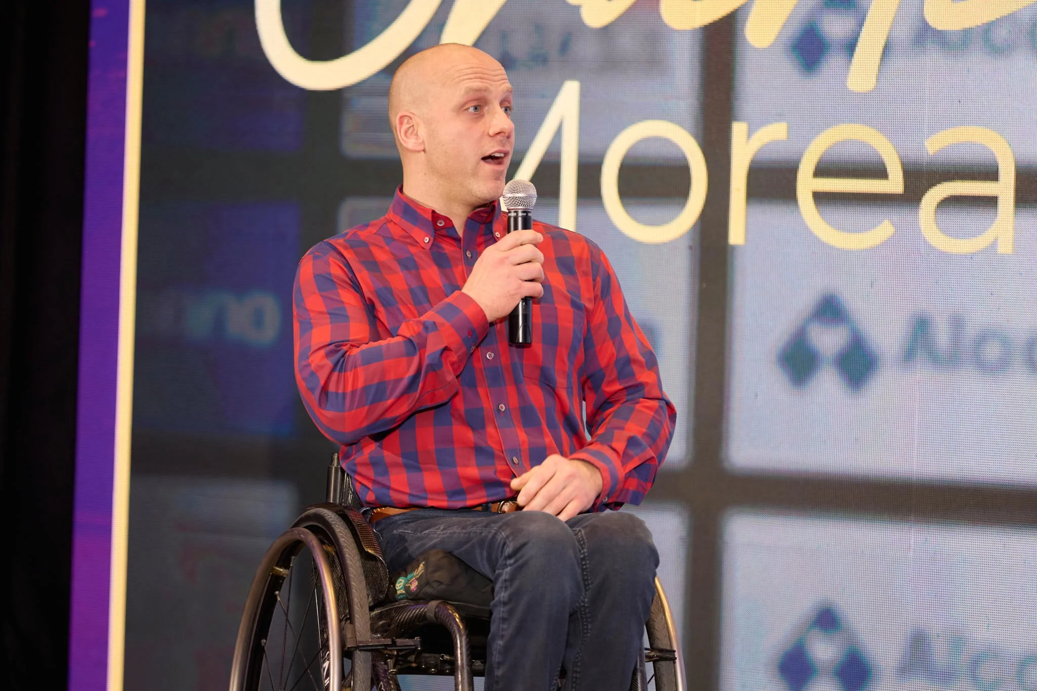 Montreal Event Photography Usana 2024-127.jpg