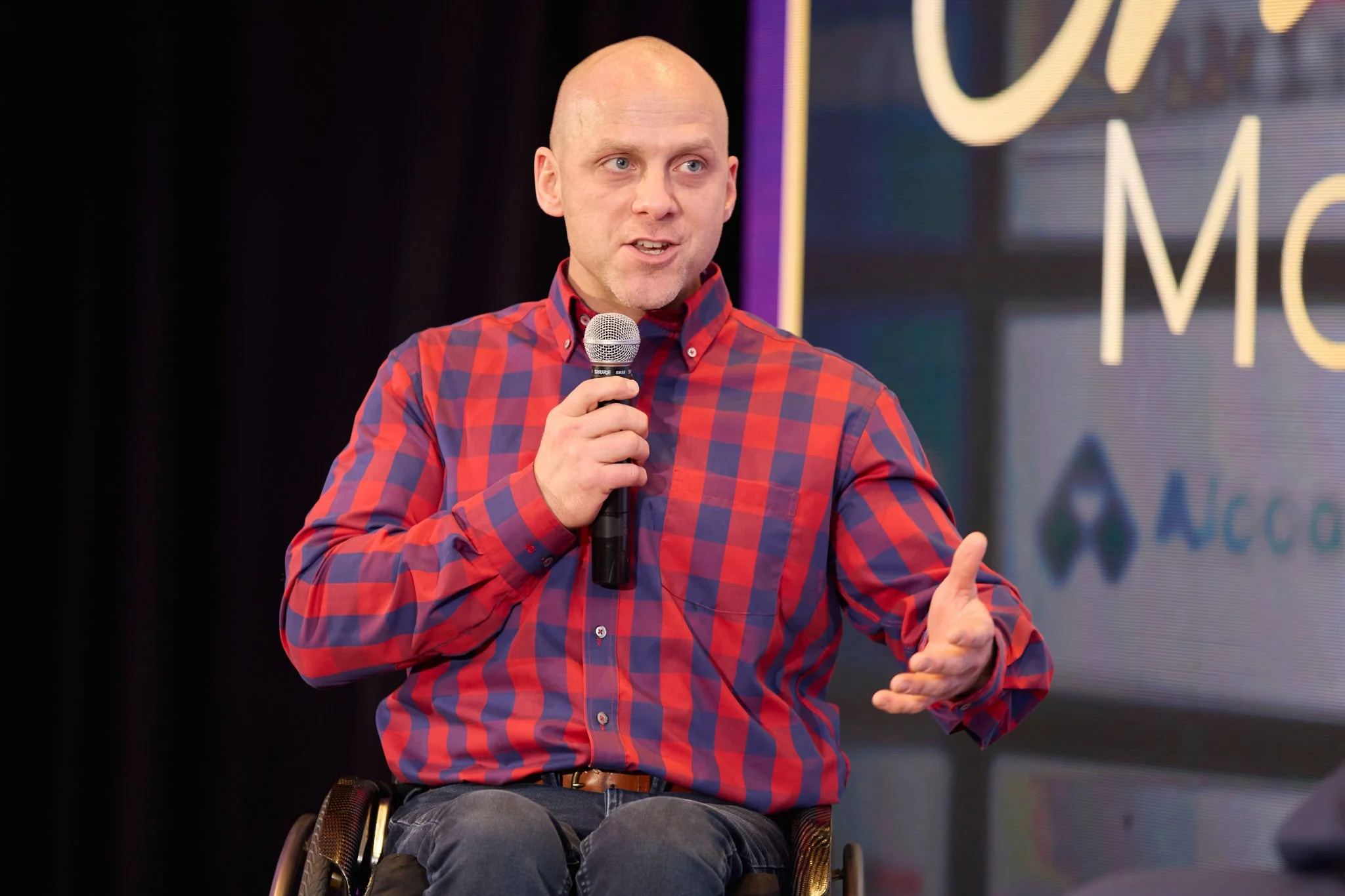 Montreal Event Photography Usana 2024-134.jpg