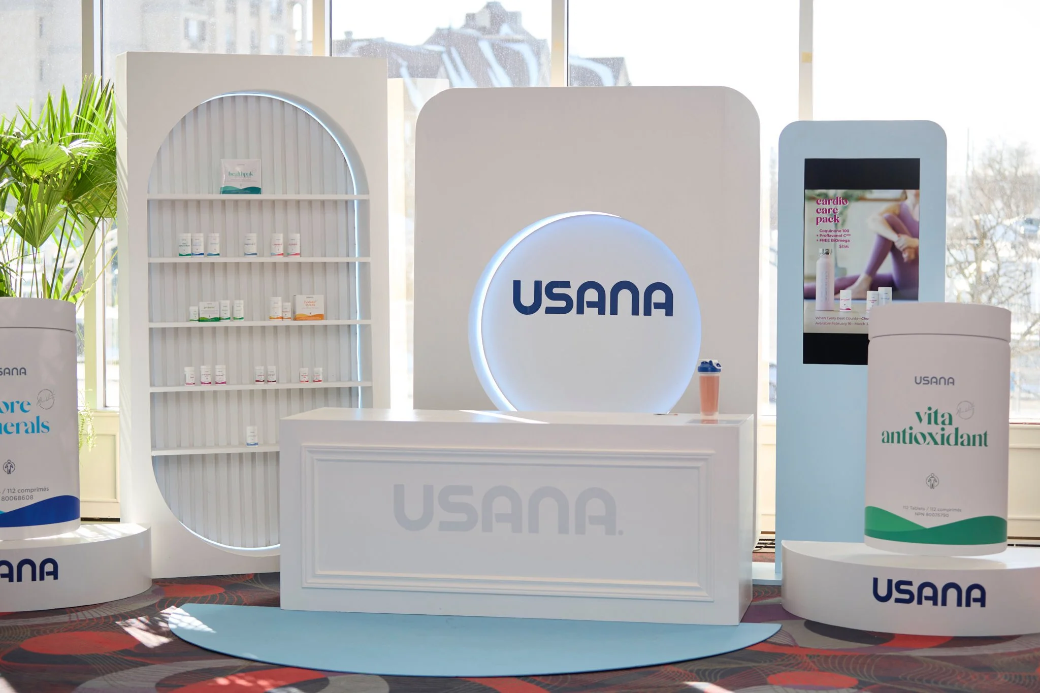 Montreal Event Photography Usana 2024-176.jpg