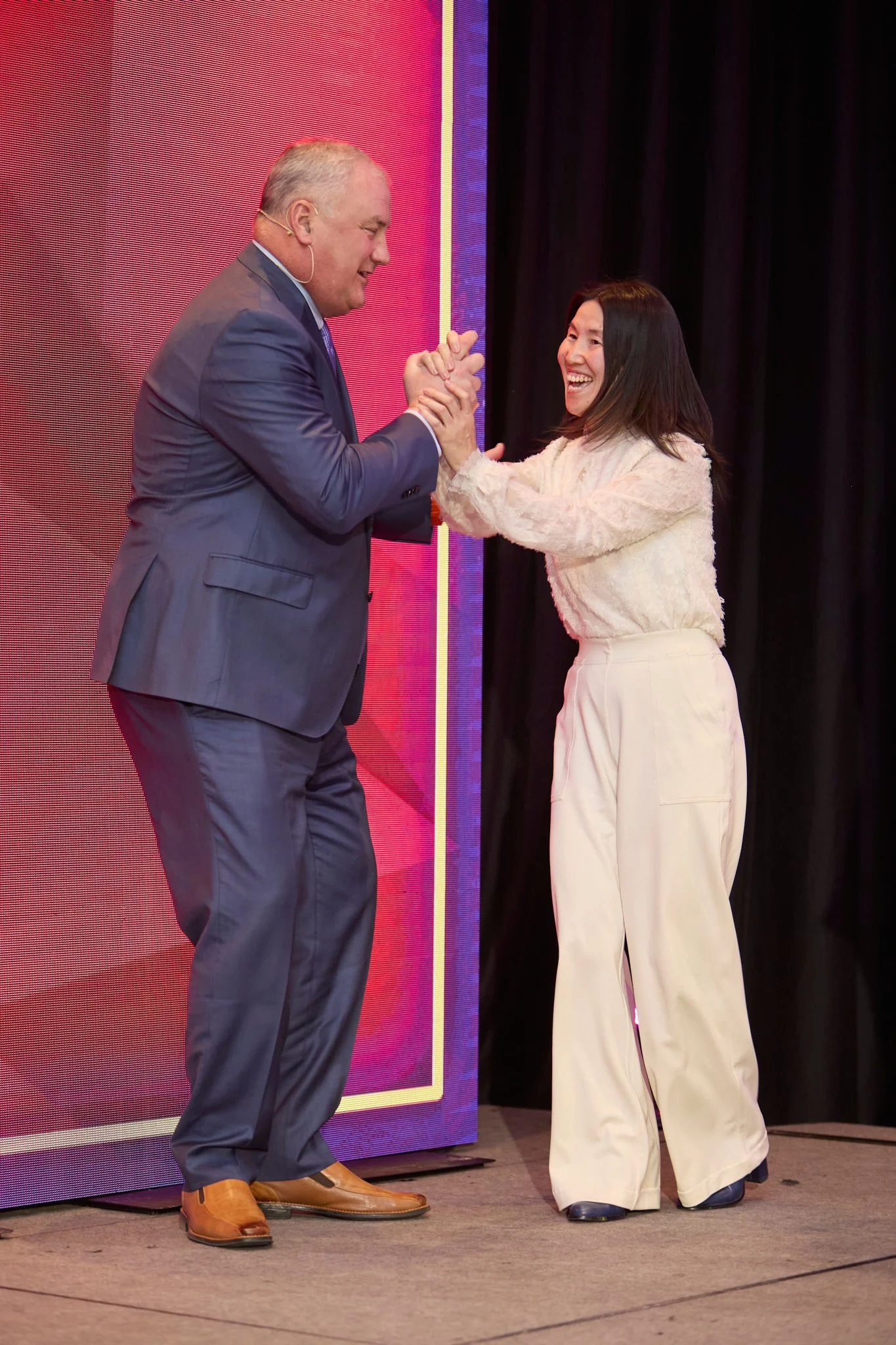Montreal Event Photography Usana 2024-197.jpg