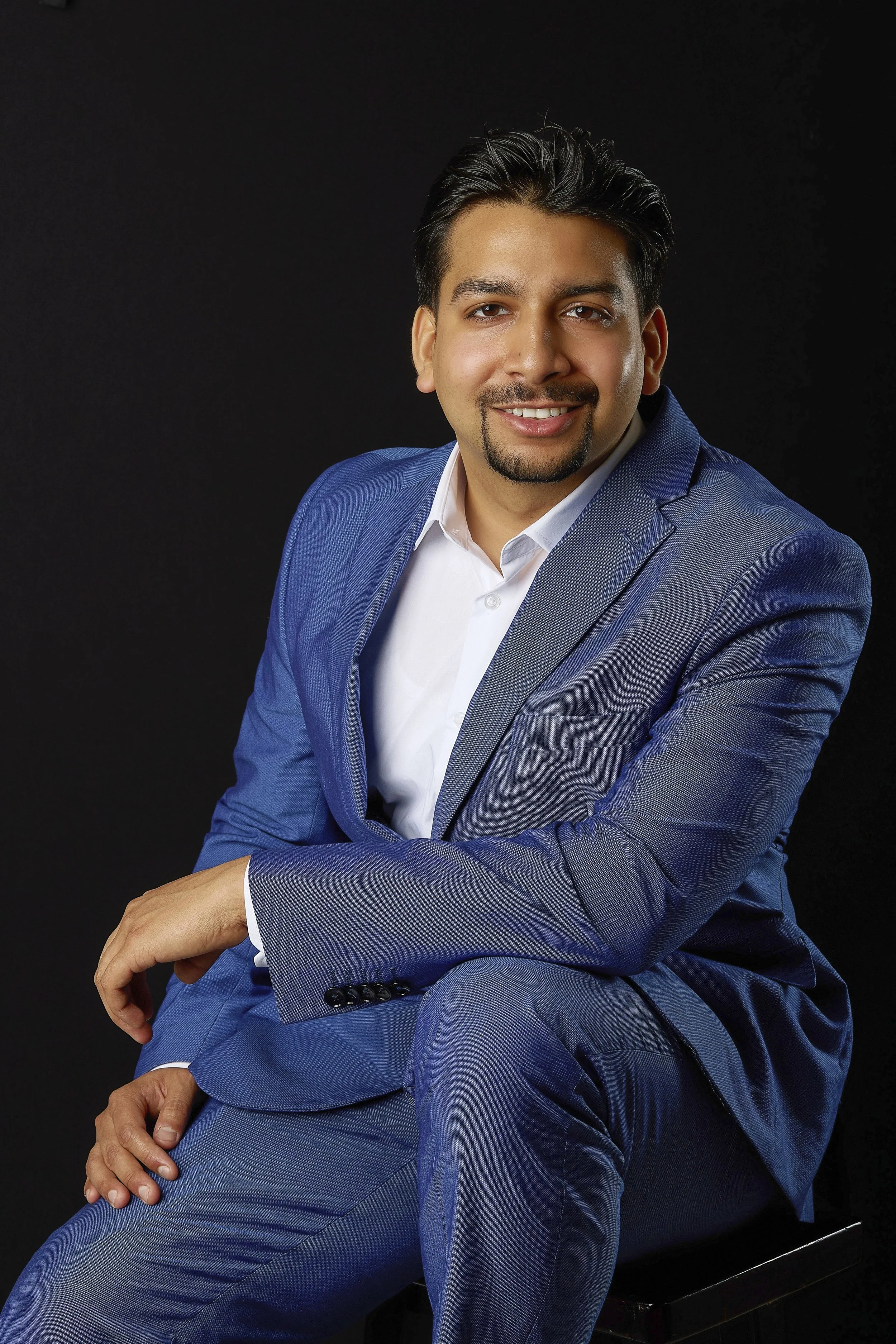 Montreal Headshot Portrait-37.jpg
