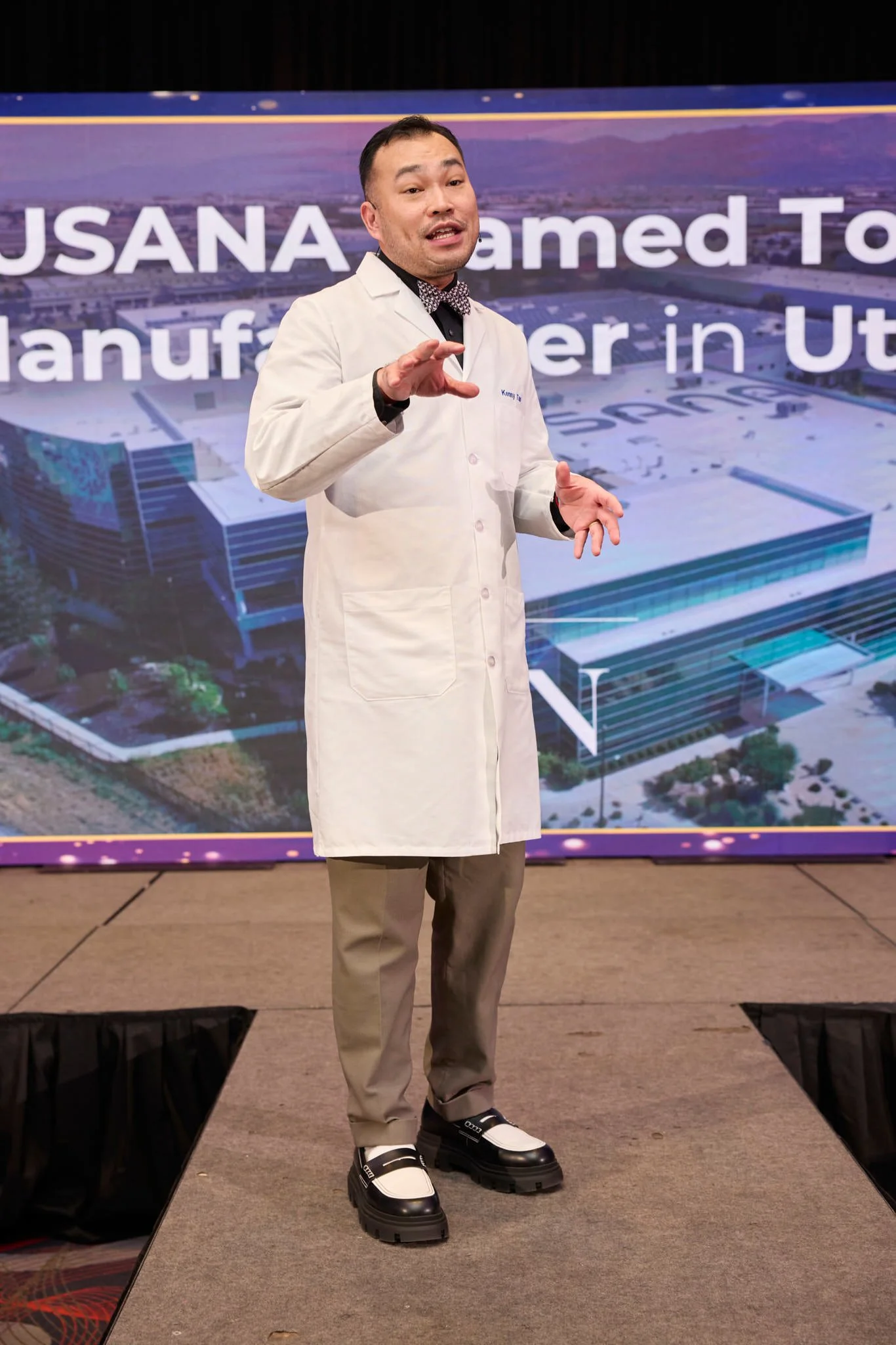 Montreal Event Photography Usana 2024-233.jpg