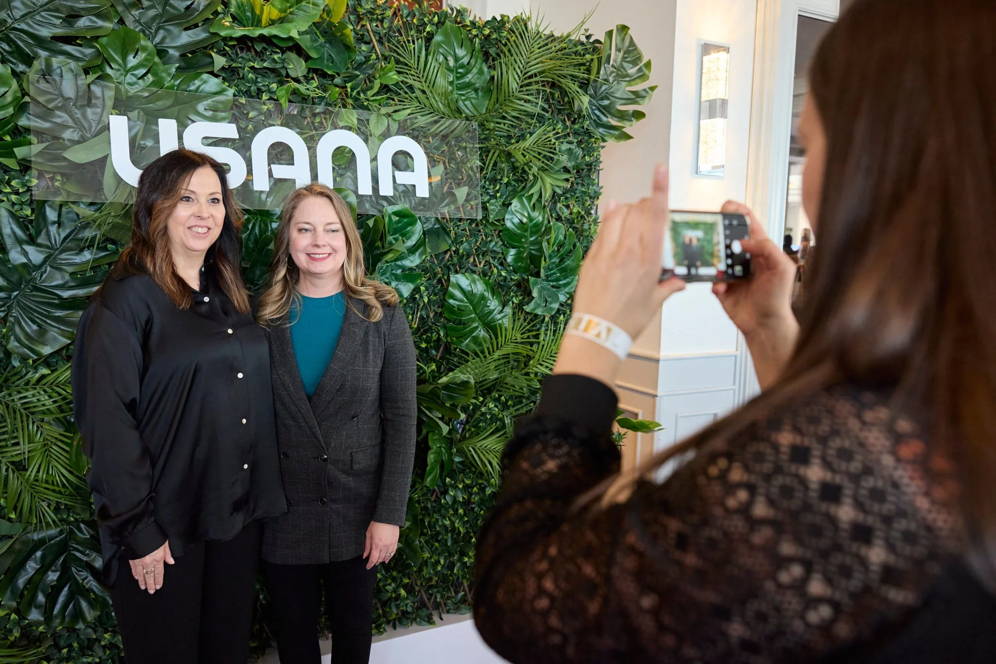 Montreal Event Photography Usana 2024-035.jpg