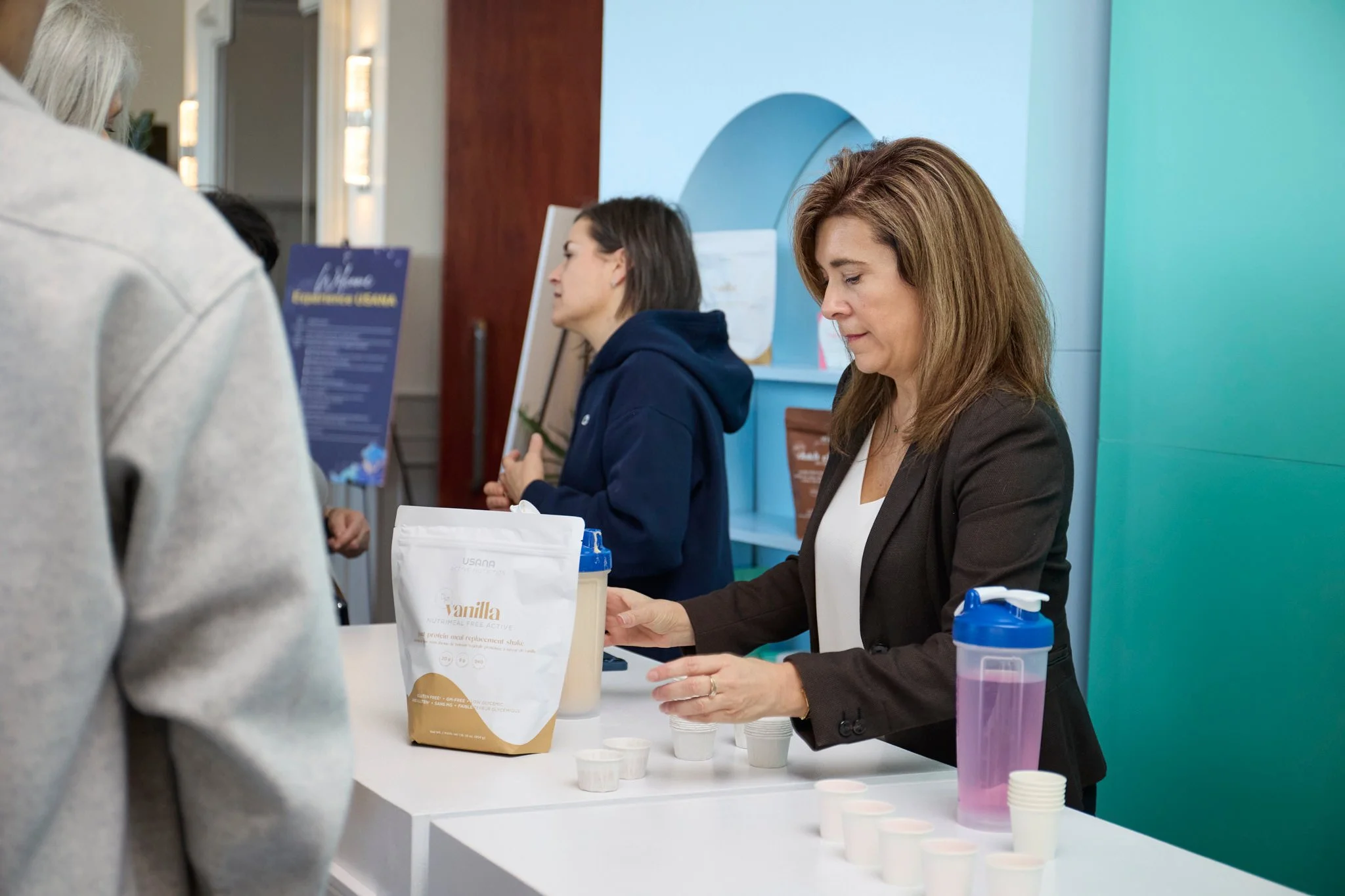 Montreal Event Photography Usana 2024-040.jpg