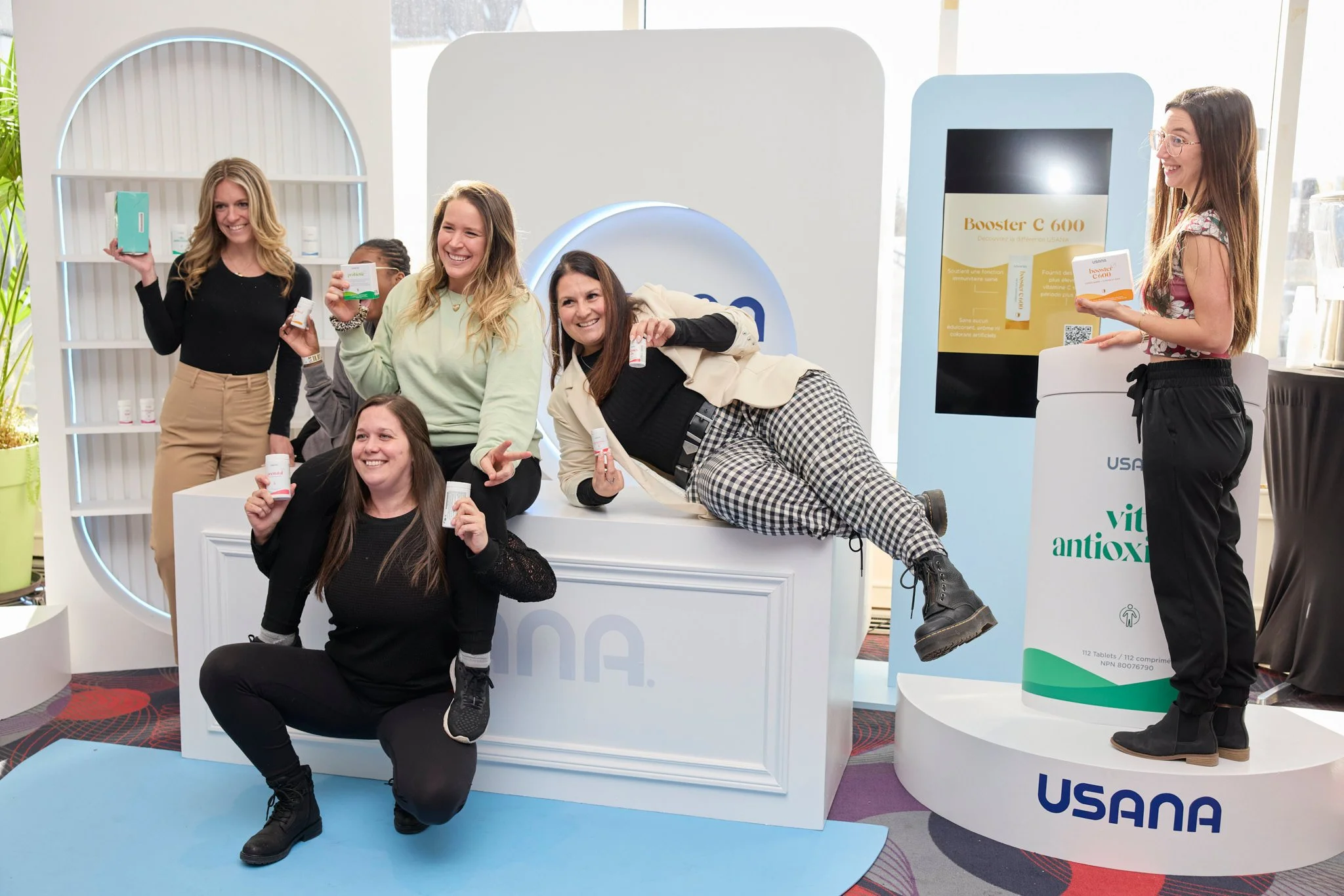Montreal Event Photography Usana 2024-177.jpg