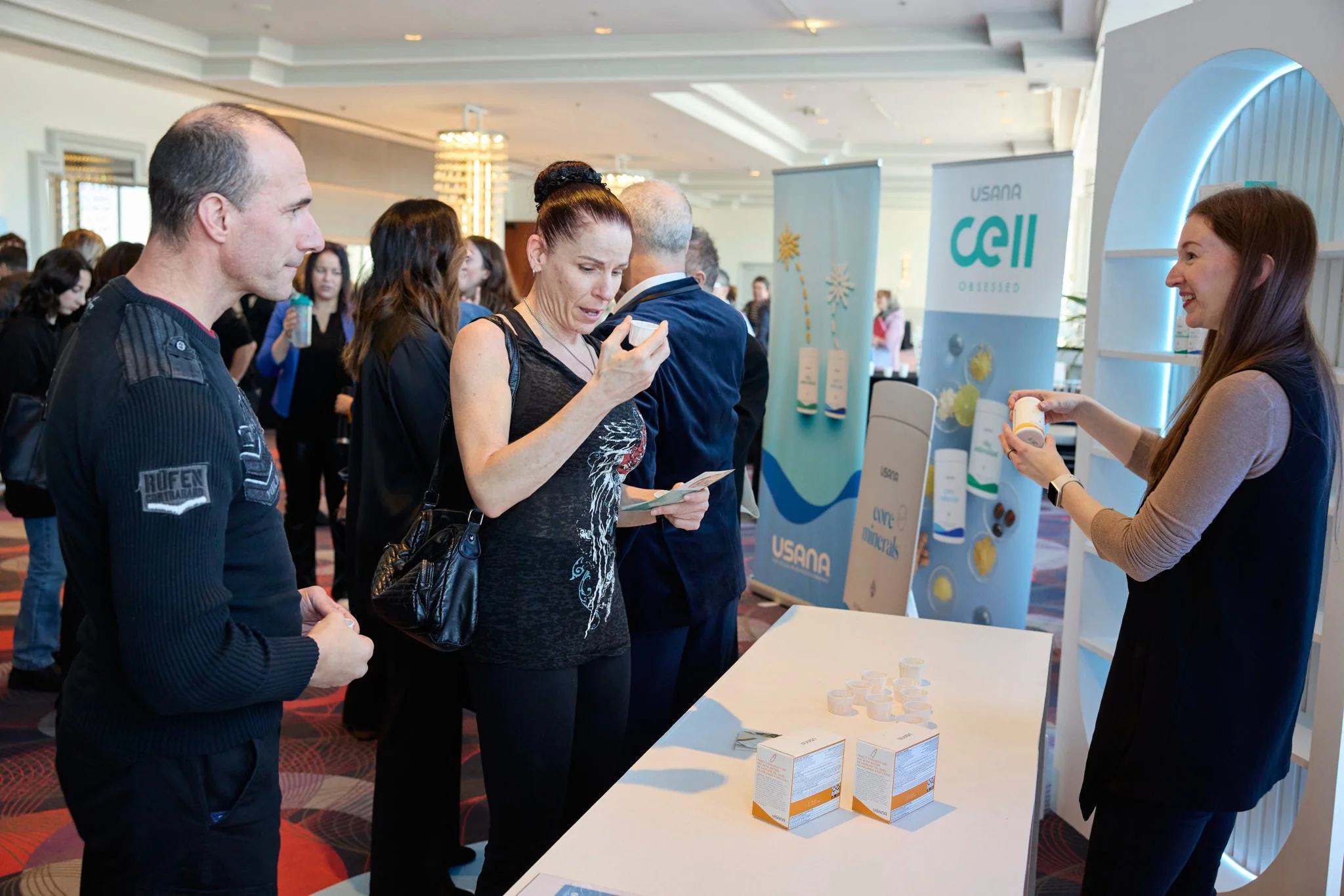Montreal Event Photography Usana 2024-038.jpg