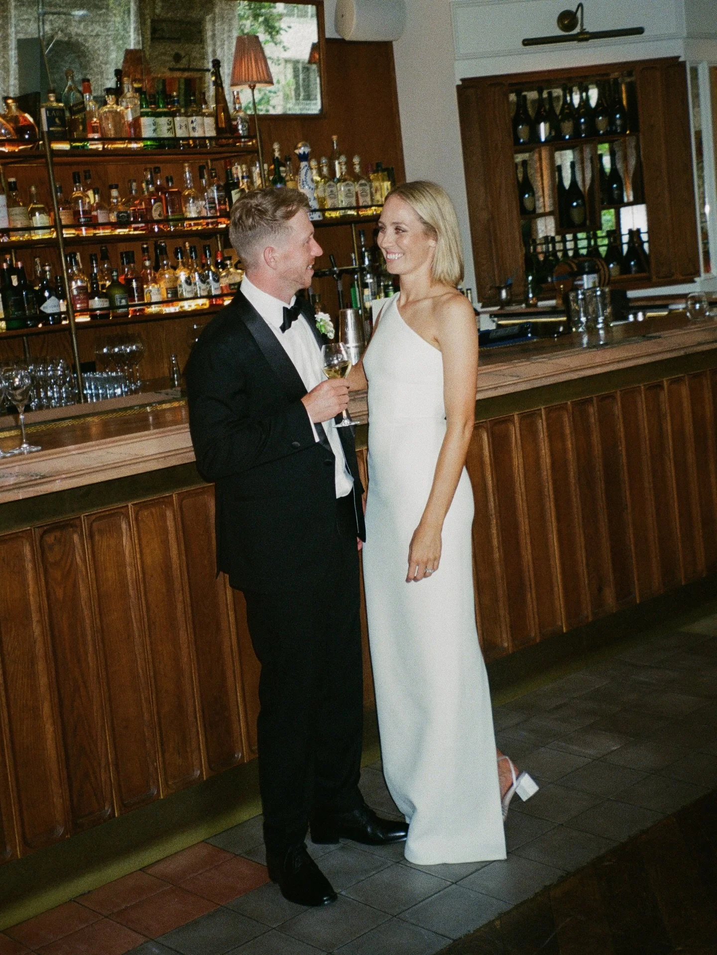 Proof that the right venue sets the tone ❤️&zwj;🔥 Emma &amp; Angus, effortlessly at @francapottspoint