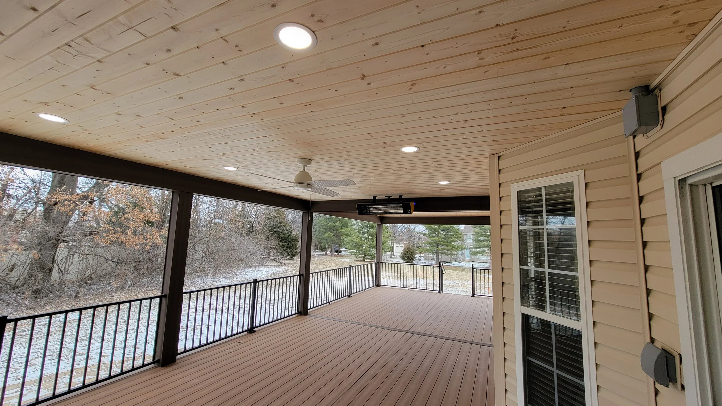 lake_st_louis_deck_3.jpg