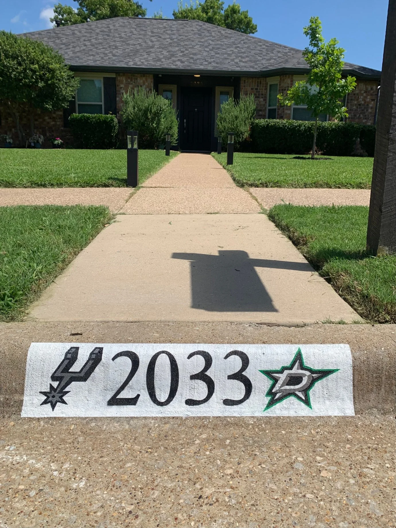 design-2033-spurs-stars-close.jpg