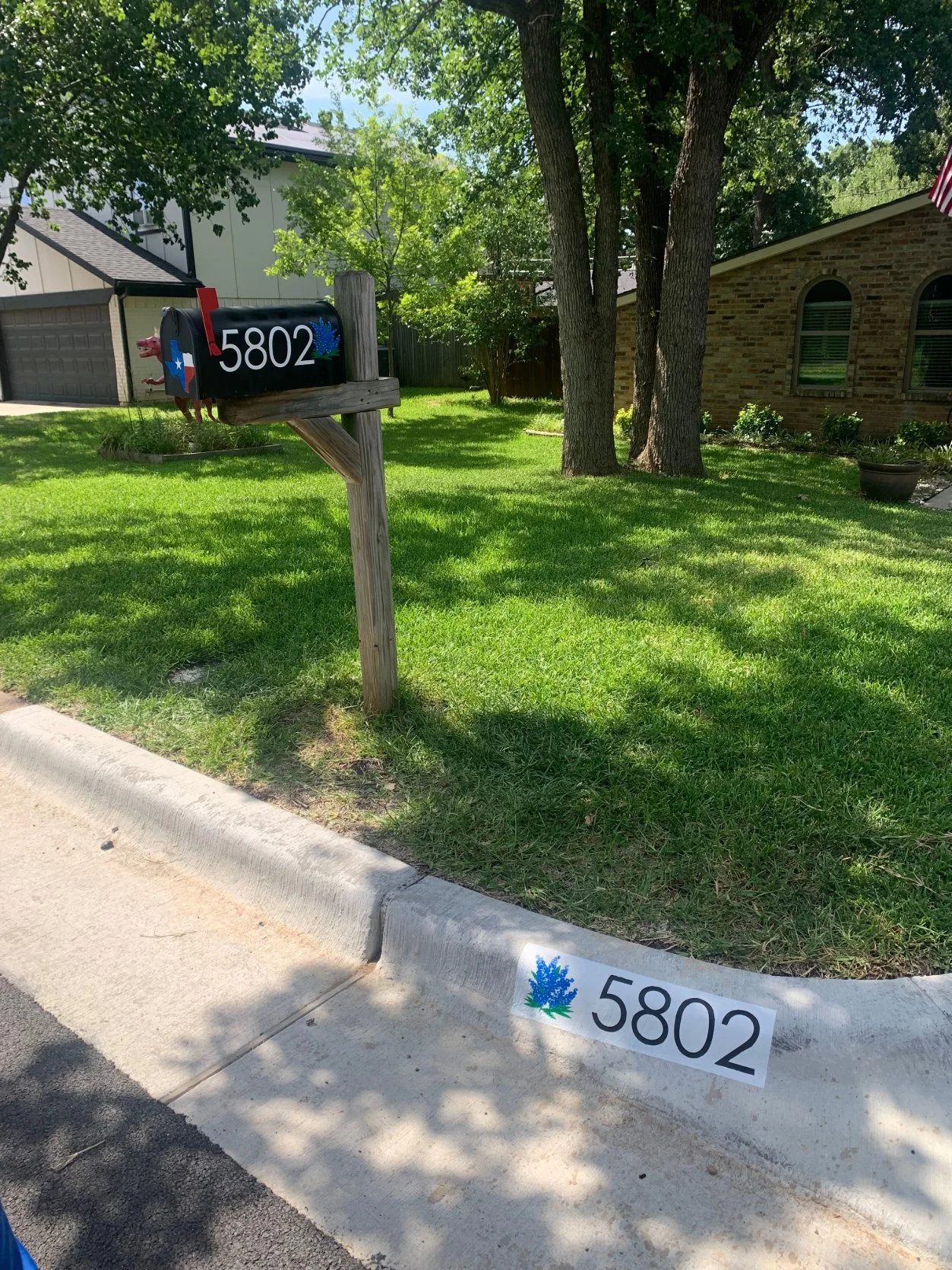 design-bluebonnet-5802-mailbox.jpg