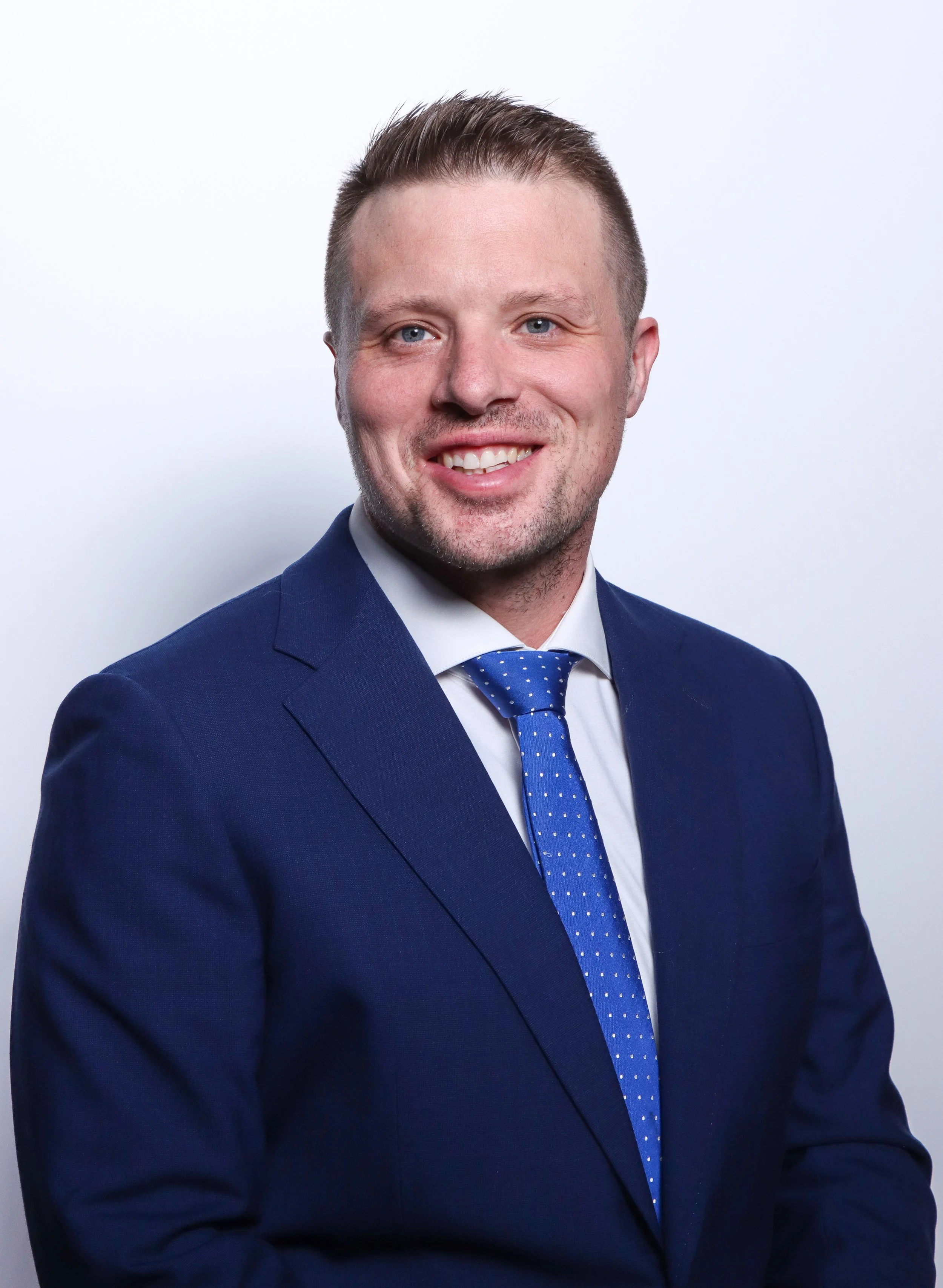 Mattheadshots-11 copy.jpeg