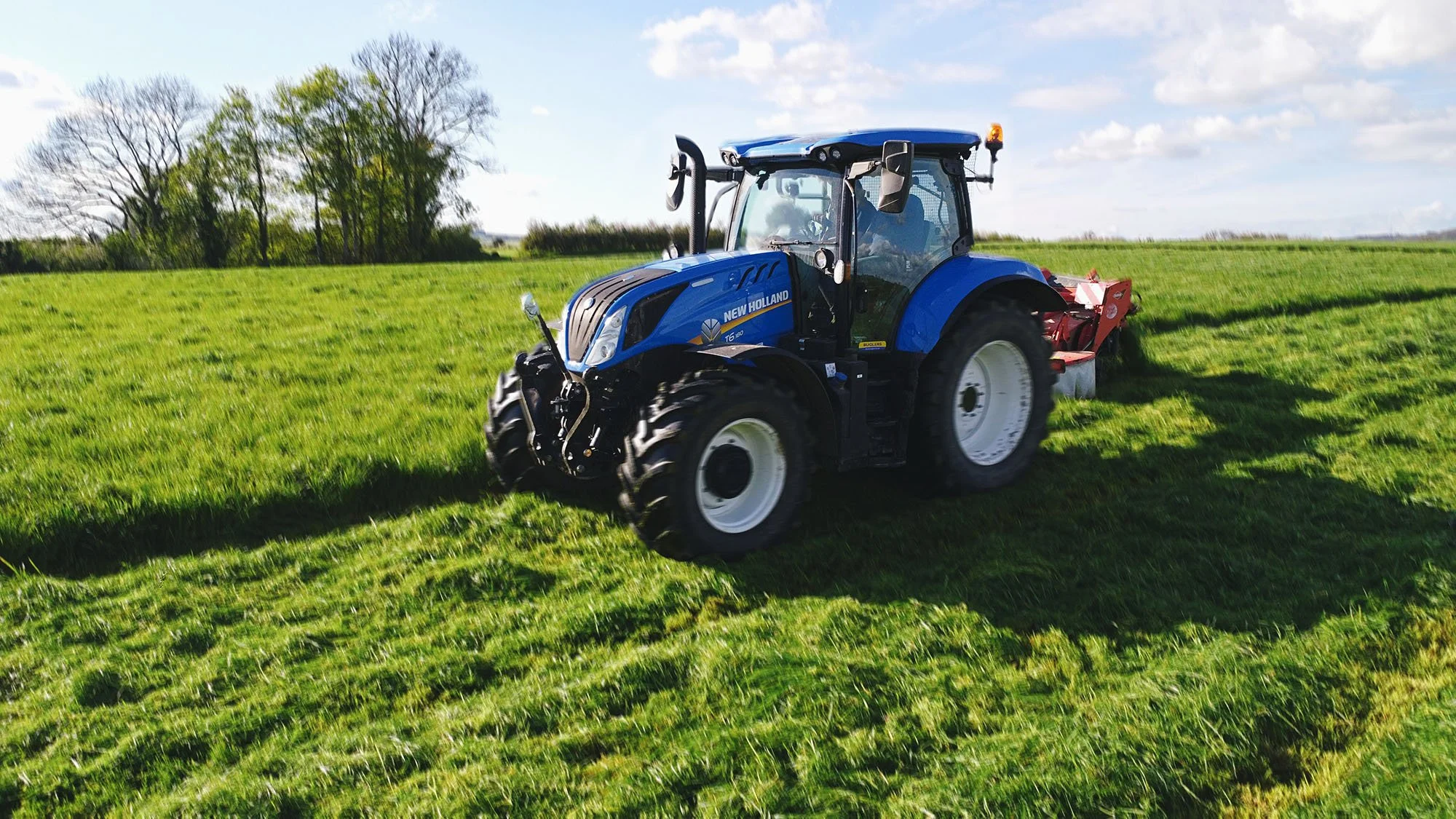 WT_Box_Agricultural_Services_Dorset_Blandford_mowing.jpg