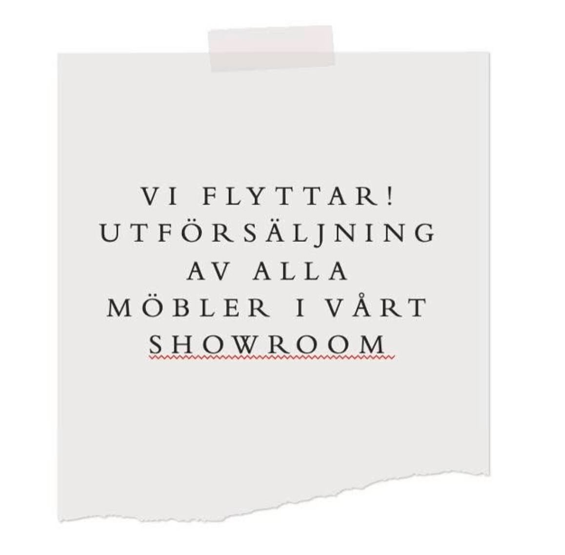 Vi beh&ouml;ver flytta fr&aring;n v&aring;ra lokaler p&aring; &Aring;s&ouml;gatan 144 och kommer ha utf&ouml;rs&auml;ljning av alla v&aring;ra fina utst&auml;llningsm&ouml;bler den 23-24 maj. Det &auml;r fyndl&auml;ge, upp till 70% om inte mer, s&ari