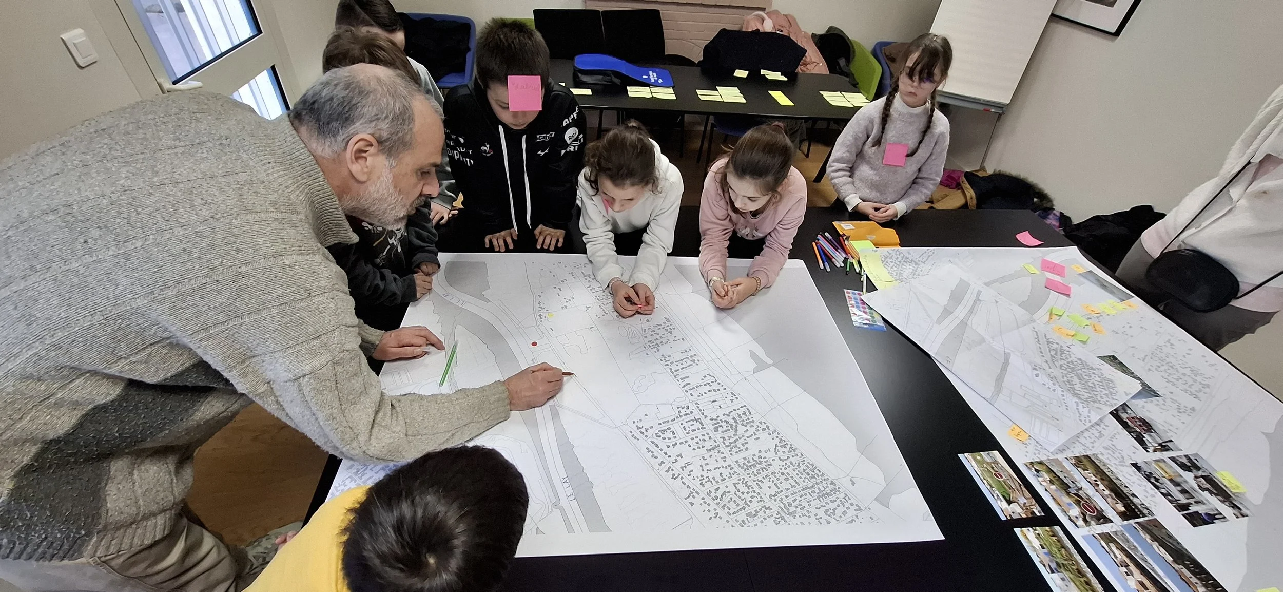 Atelier d’éducation artistique et culturel à l’Aiguillon-la-Presqu’île