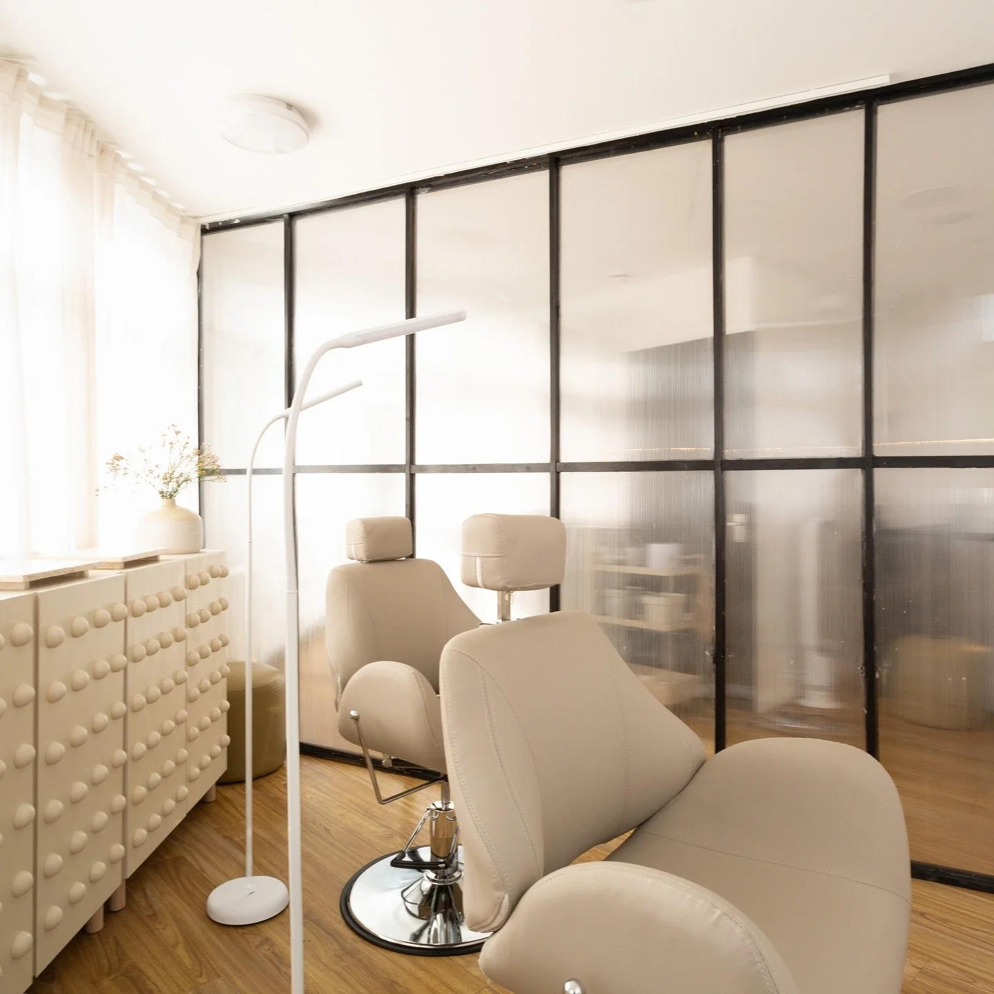 Our studio💗 an appreciation post of our little gem in Tooting. We love welcoming you all into our space and providing you with the services that you love!

Photos by: @sophiawestonphoto 

Lash Extensions | Lash Lift | Brow Lamination | Beauty Studio