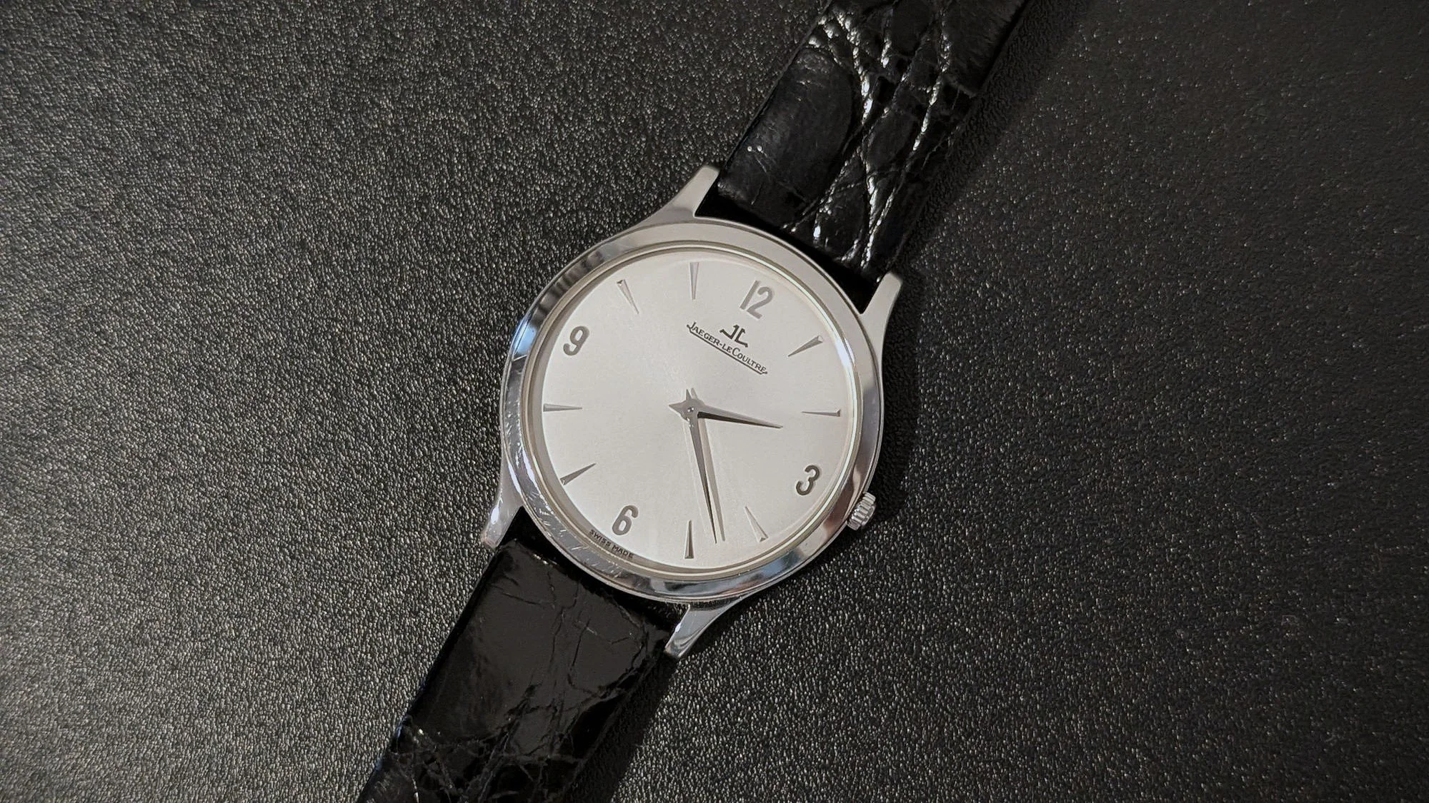 至高のドレスウォッチ『Jaeger-LeCoultre Master Ultra Thin 34』は中古車より安く買えます