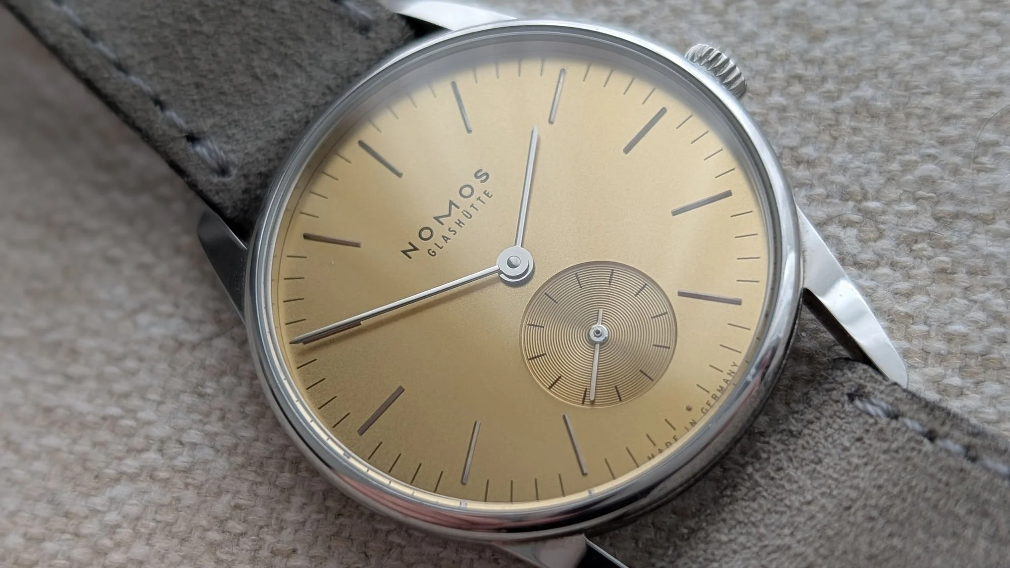 Nomos Orion 33 Gold