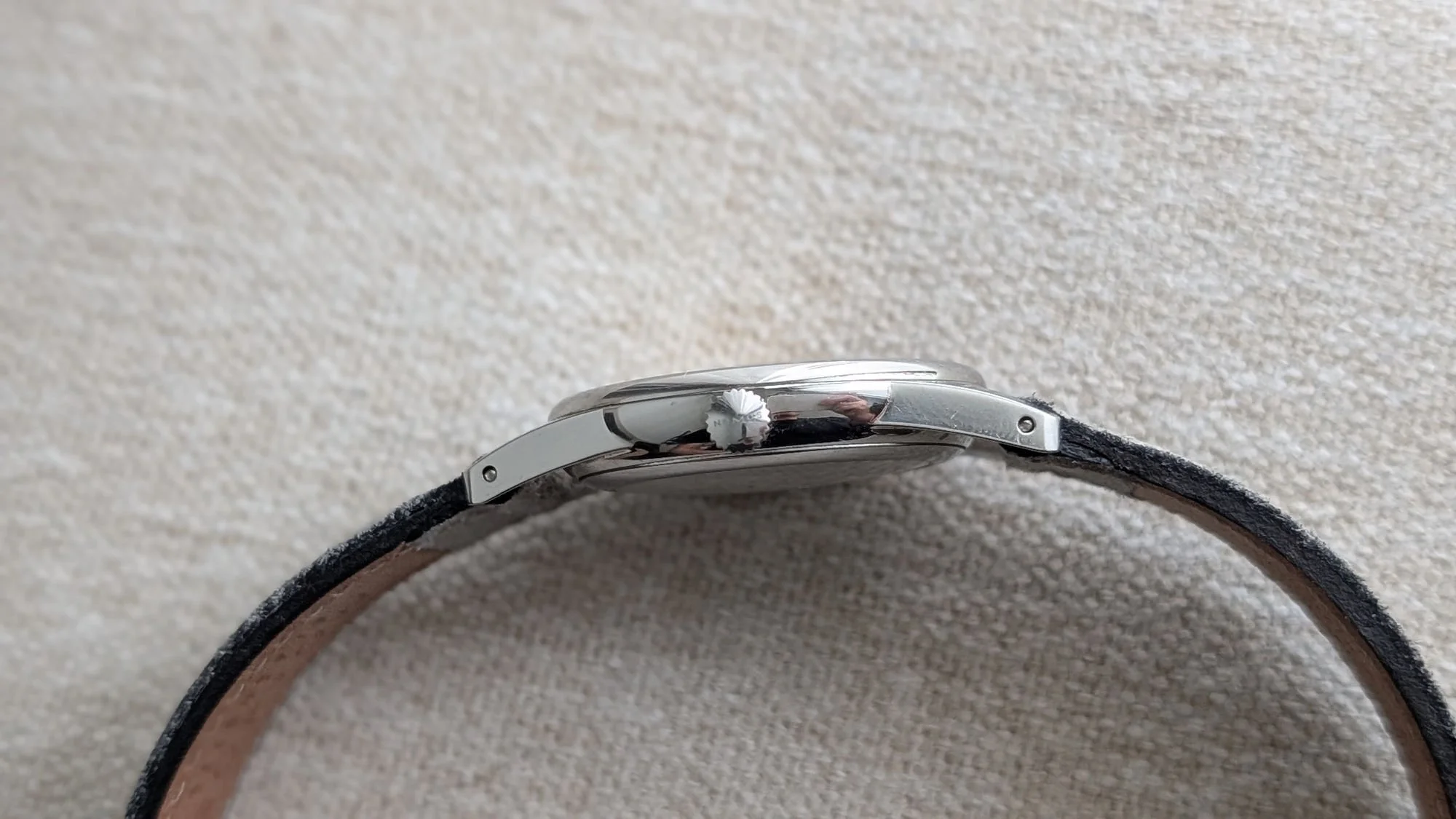 Nomos Orion 33 Gold side view