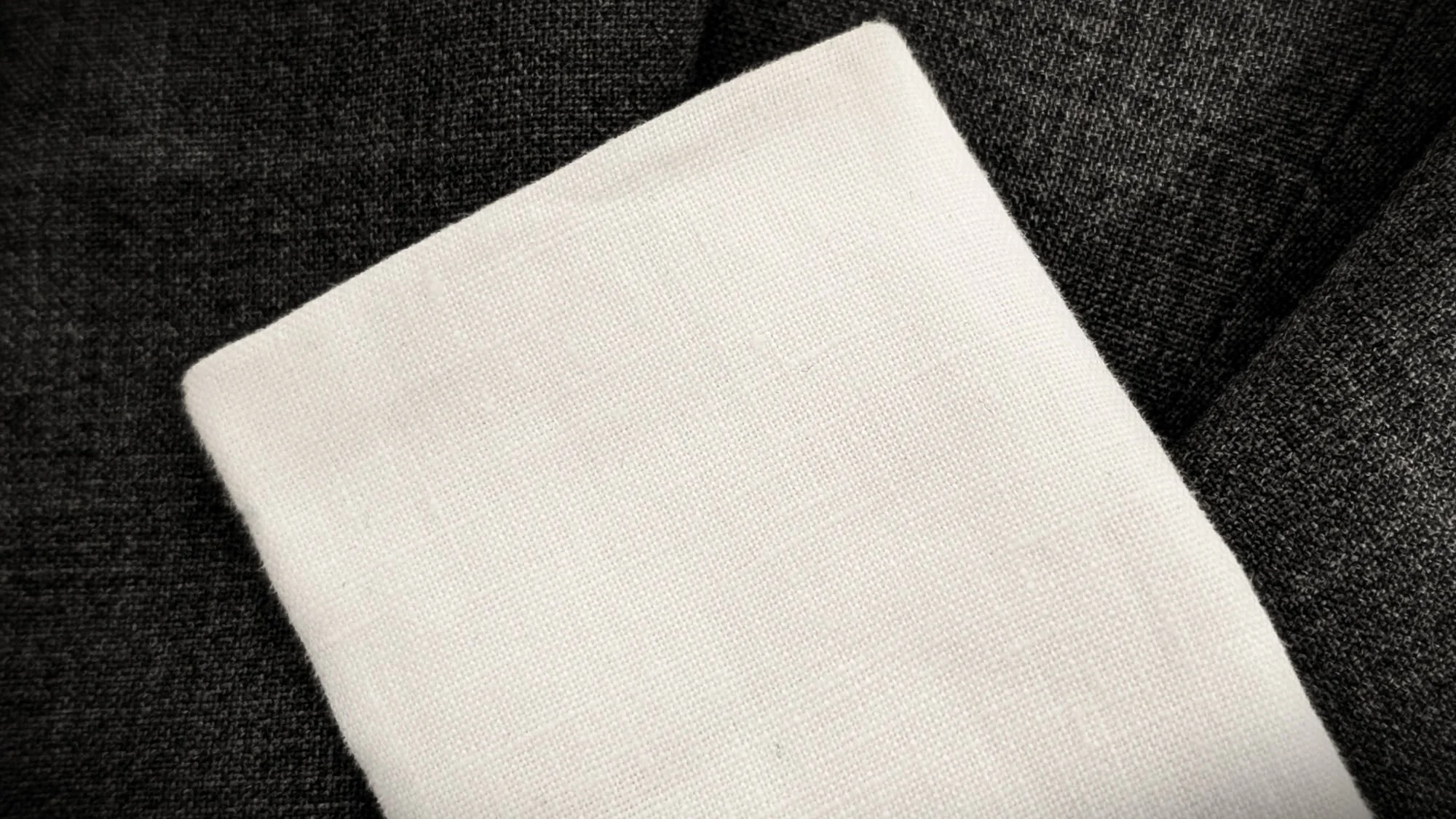 Linen pocket square