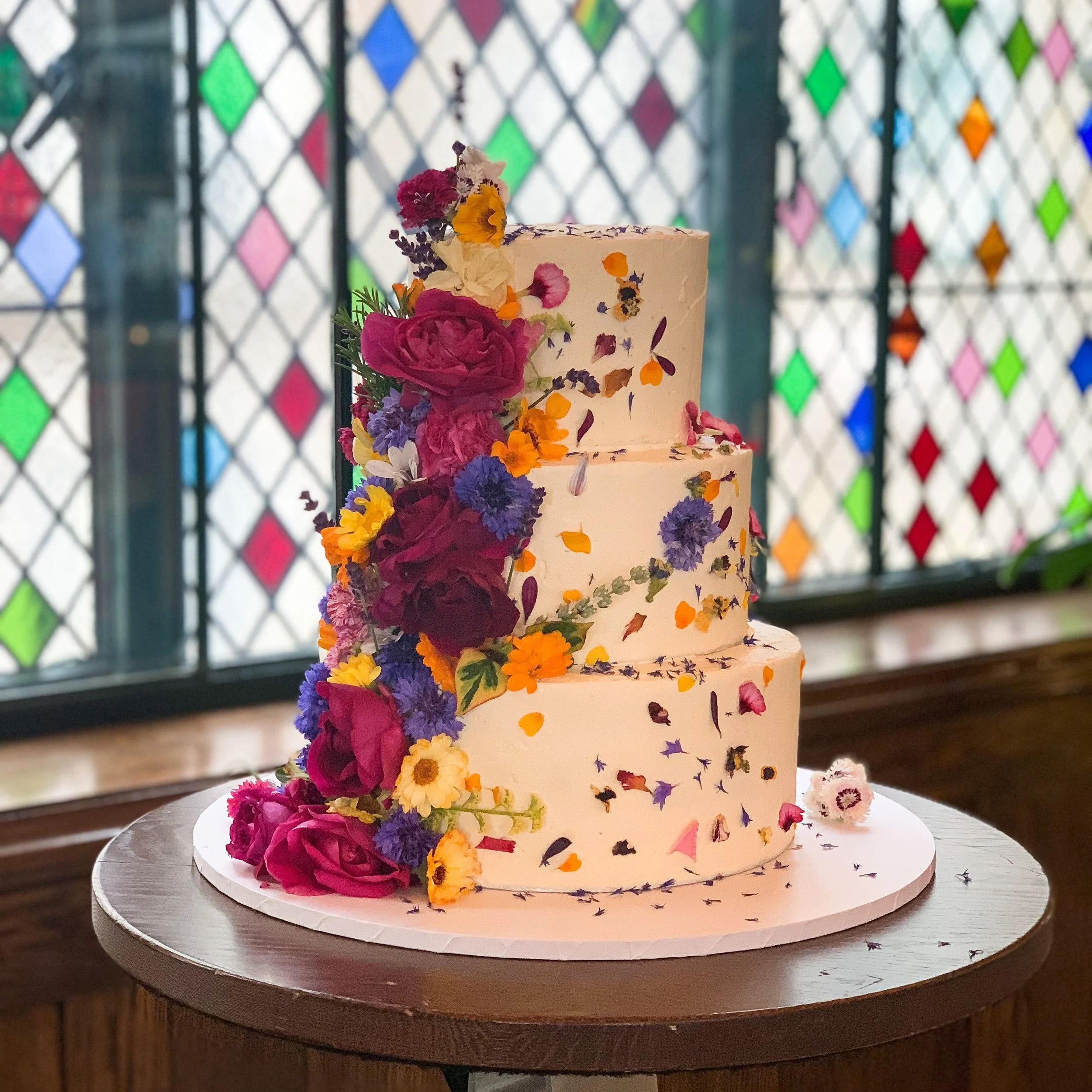 Edibleflower buttercream cake.JPG