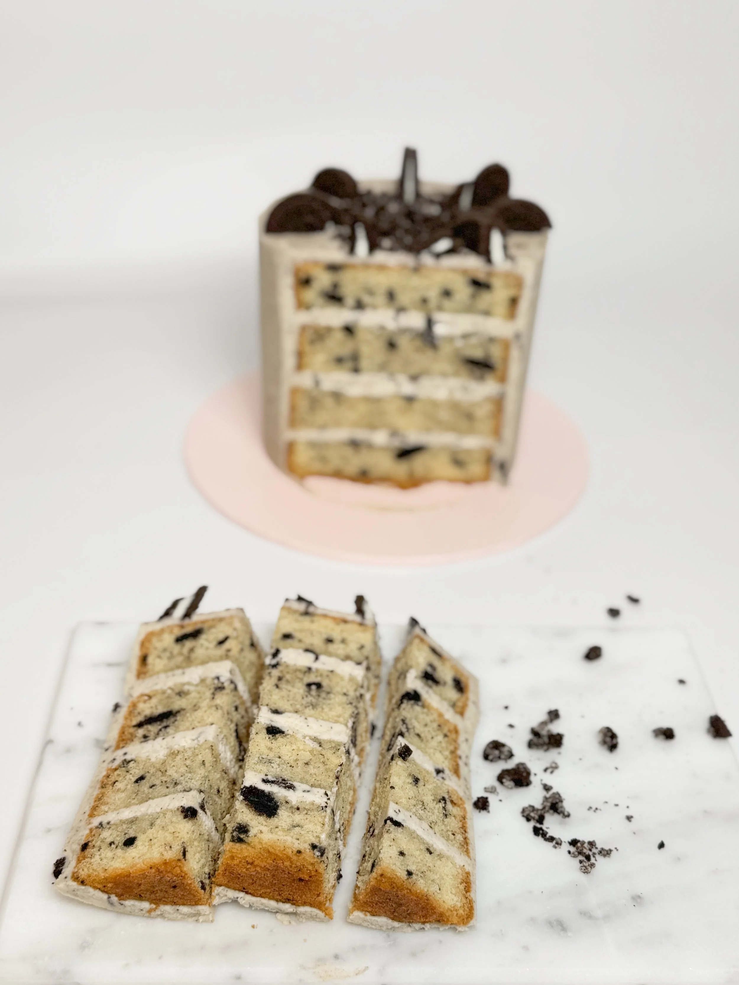 Why Does My Cake Sink in the Middle? Common Causes and How to Fix Them