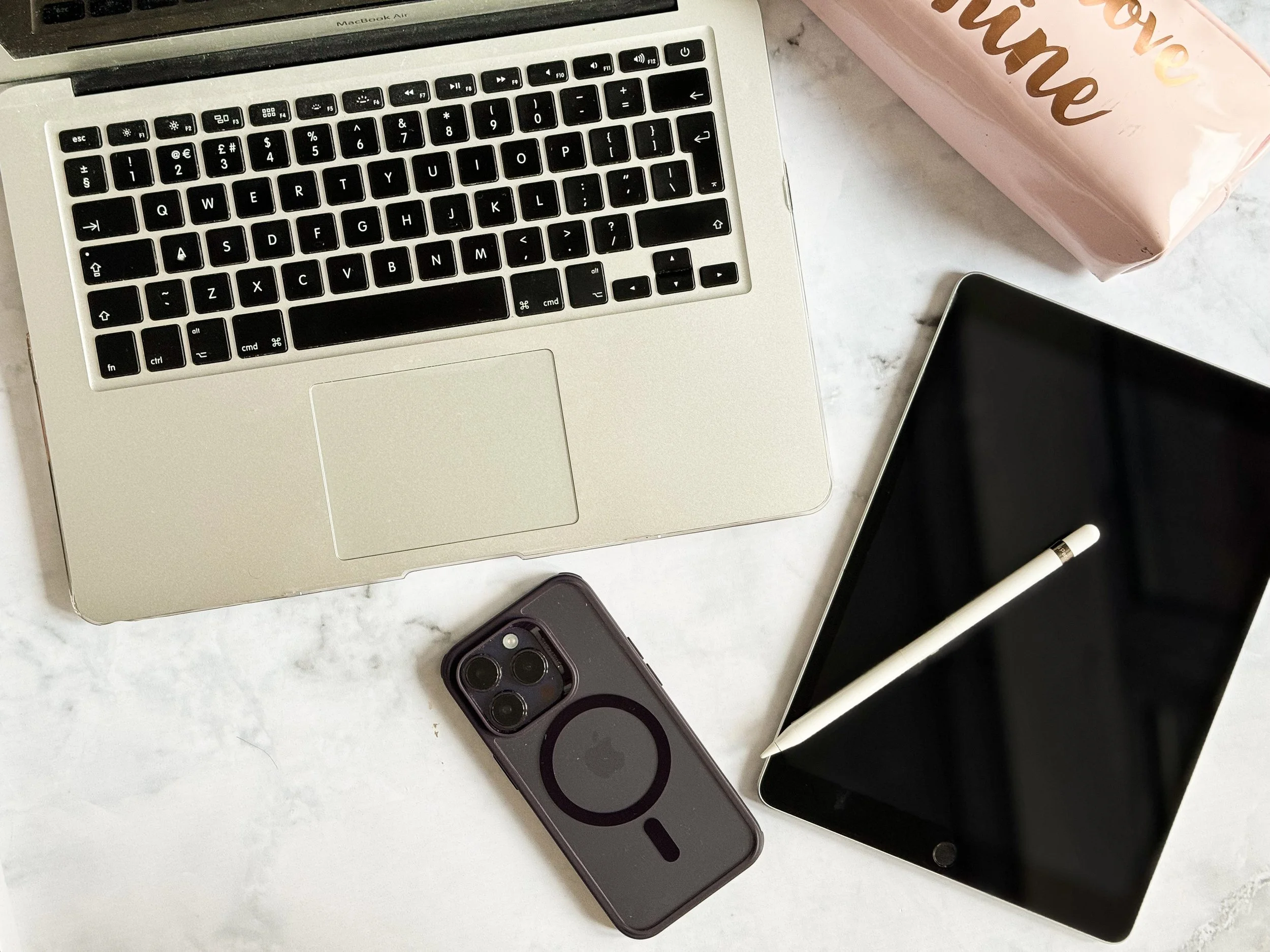 Laptop and devices to reserve wedding date