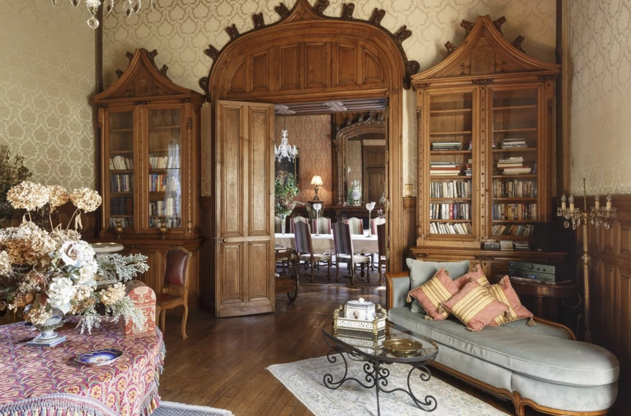 Chateau Interior.jpg