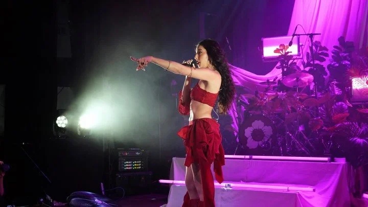 Energy was off the charts. 🌺
@naika&rsquo;s Eclesia Tour 2026.