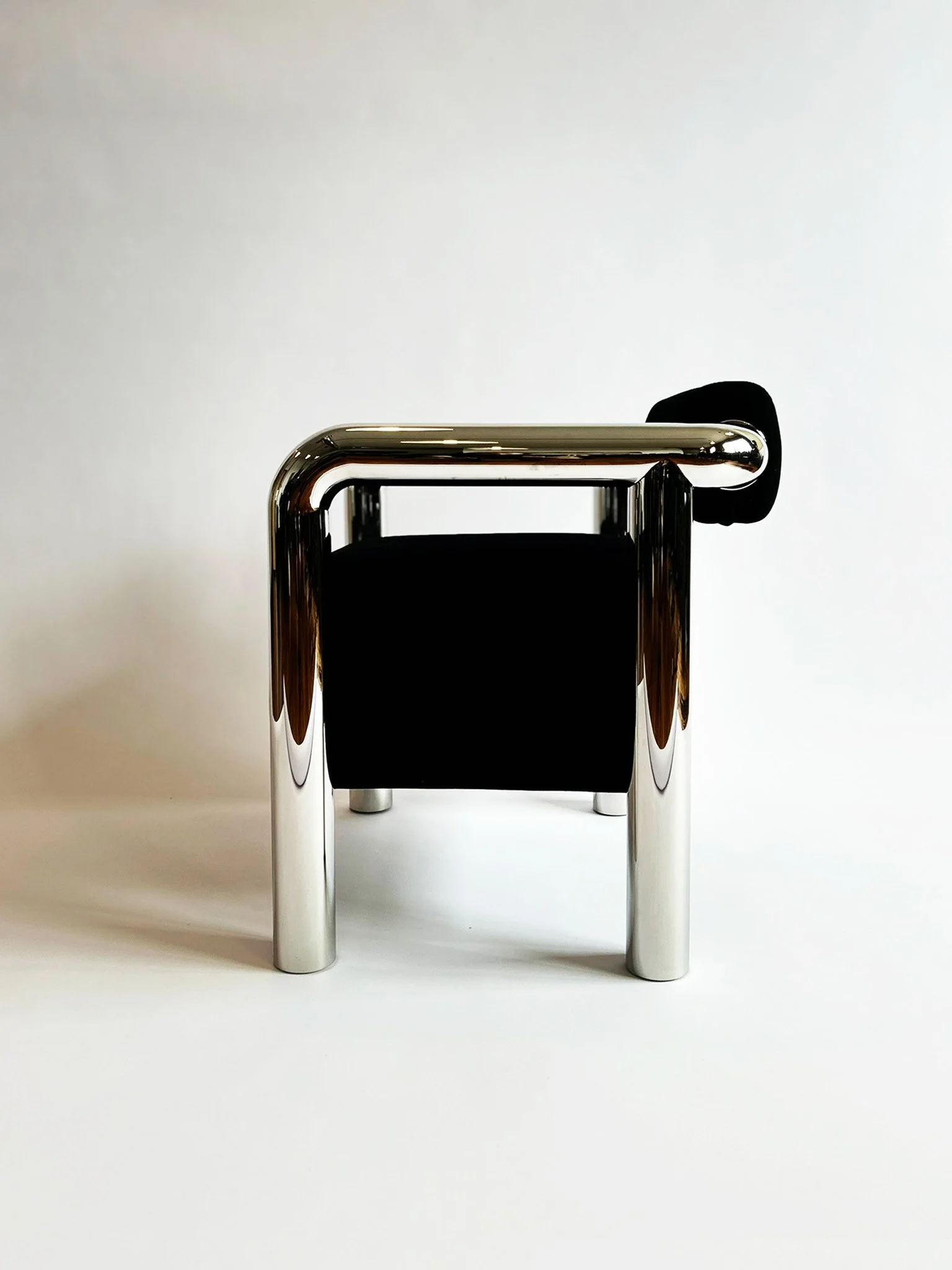 TUBE CHAIR SIDE