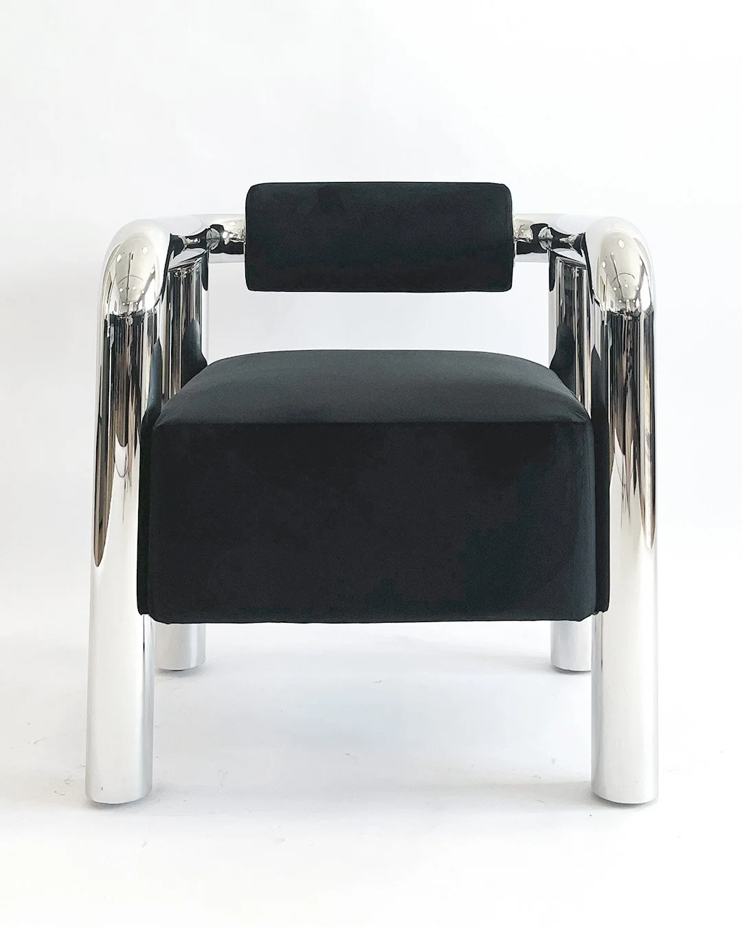 WD_OBJECTS_TUBE CHAIR_BLACK_FRONT.jpg