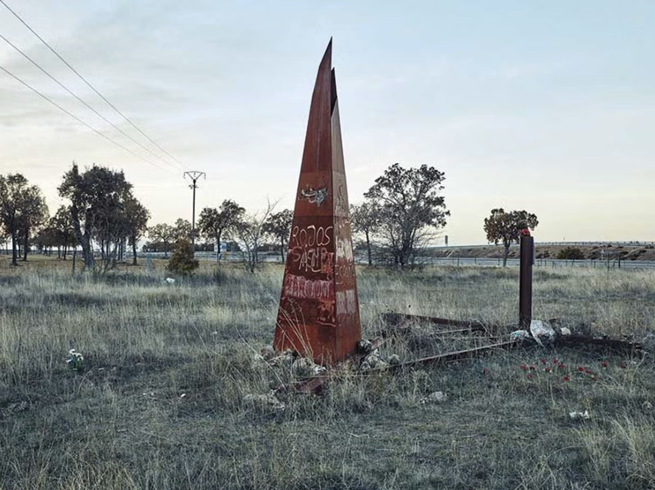 This photograph from Miquel Gonzalez’s Memoria Perdida series shows a vandalised monument to the victims of the Franco regime