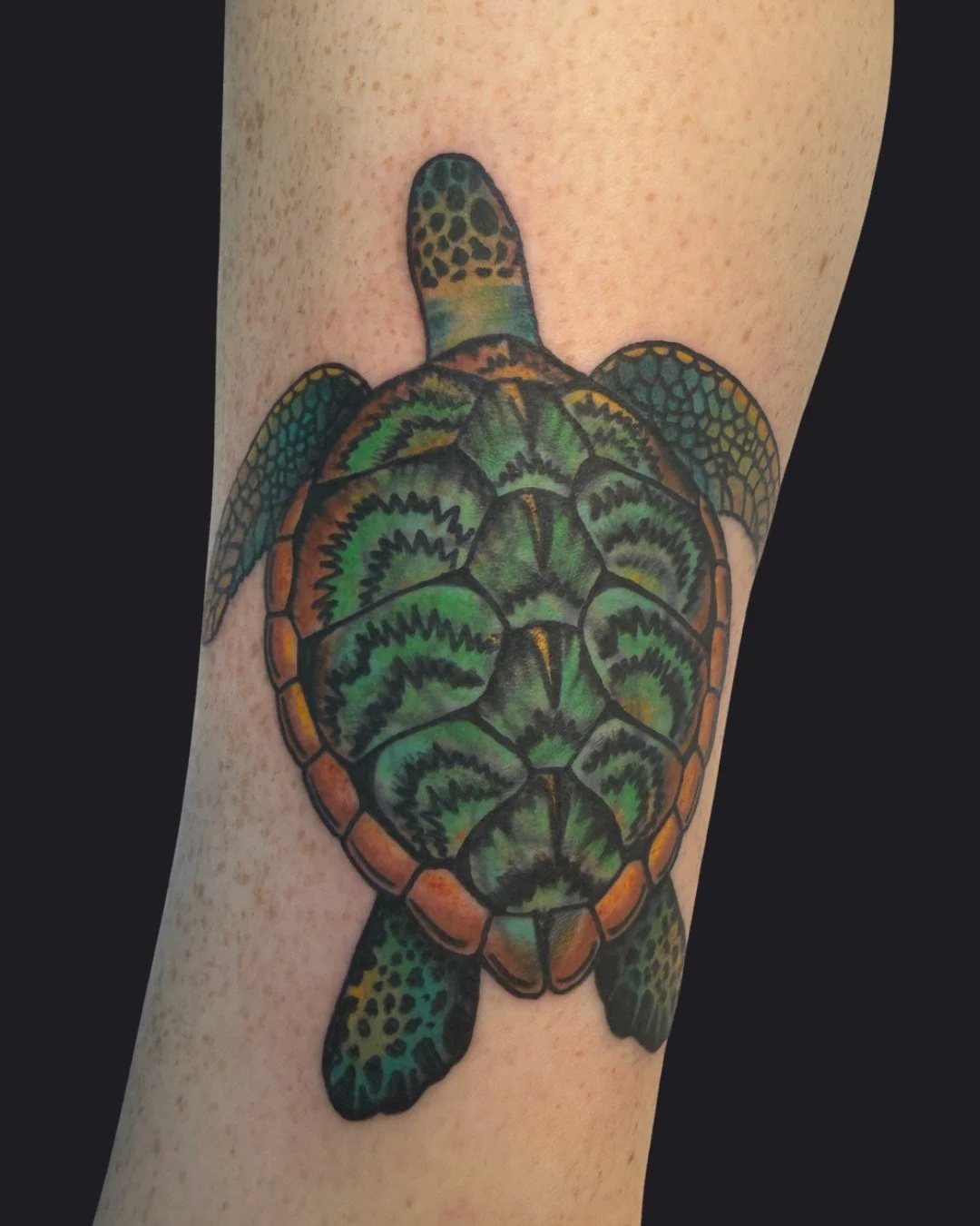 We love what @lackovictattoos created for this coverup! Scroll through to see the Before for this awesome Sea Turtle design!

Out with the old and in with the new!

Grab a spot on Kristin's books through the link in our bio. Or give us a call at 404-