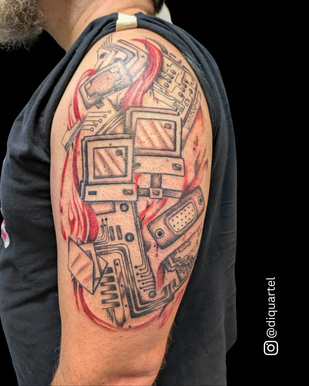 Byte after byte, this computer trash polka piece by @diquartel continues to offer up new data.

Use your modern computer, pocket or desktop, to click the link in our bio and grab your spot on Di's books.

#TimelessTattooATL #AtlantaTattoo #TrashPolka