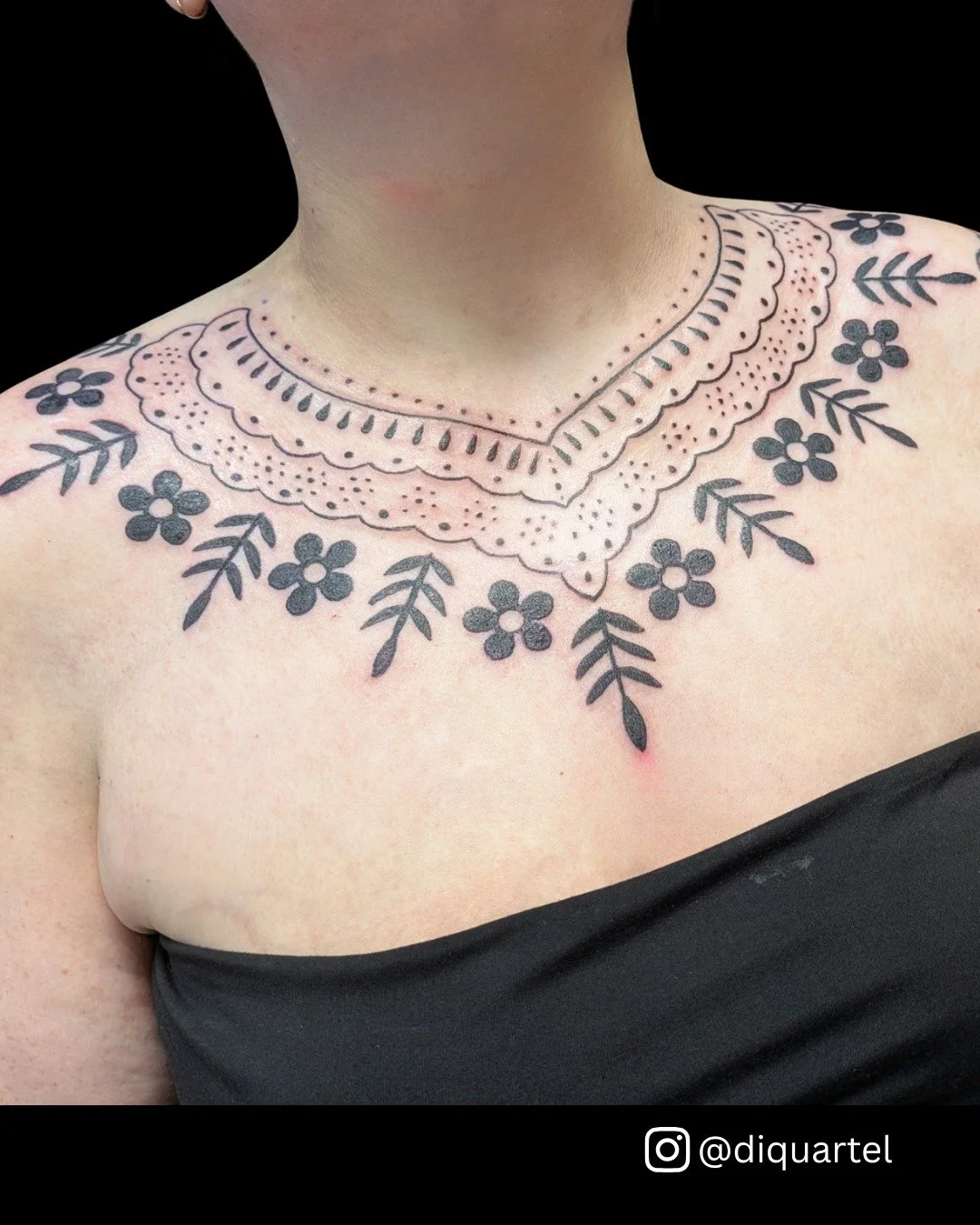 A lovely lace collar by @diquartel 

Grab a spot with Di through the link in our bio! Walks ins always welcome.

#TimelessTattooATL #AtlantaTattoo #BlackworkTattoo #CollarTattoo #ChestTattoo