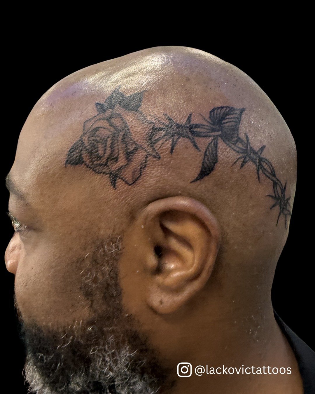 A crown of barbed wire and roses courtesy of @lackovictattoos .

Grab space on Kristin's books through the link in our bio or by giving the shop a call at 404.315.6900.
Walk Ins Always Welcome.

#TimelessTattooATL #AtlantaTattoo #RoseTattoo #BarbedWi